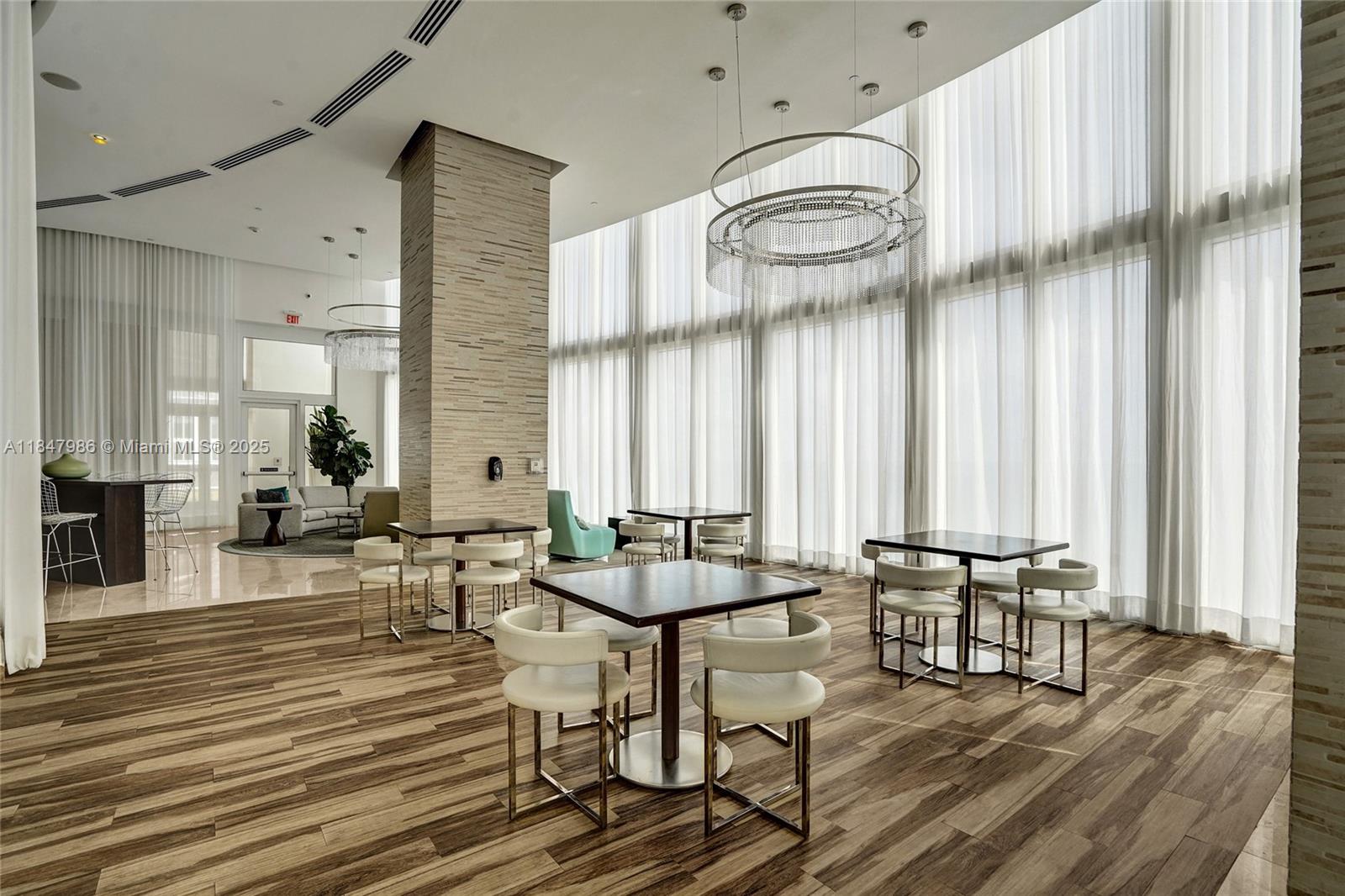 image Trump Towers Ii55