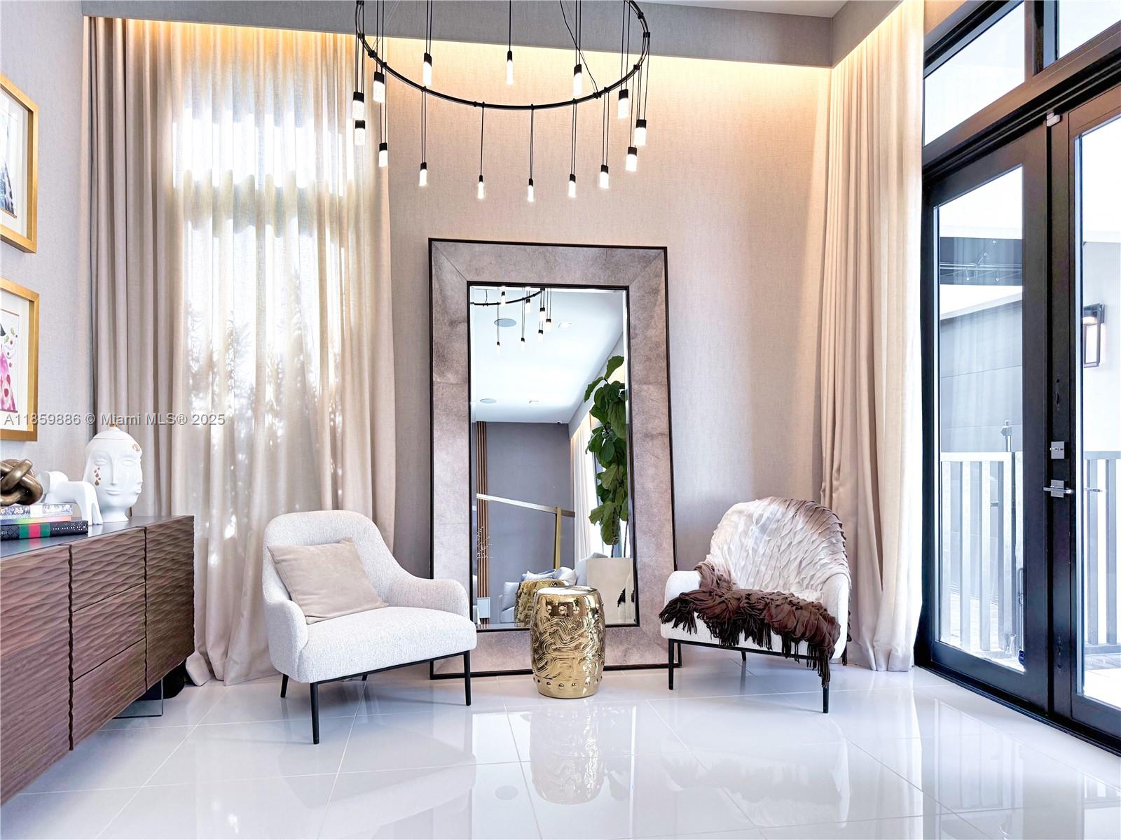 8162 NW 48th Ter Doral, FL 33166