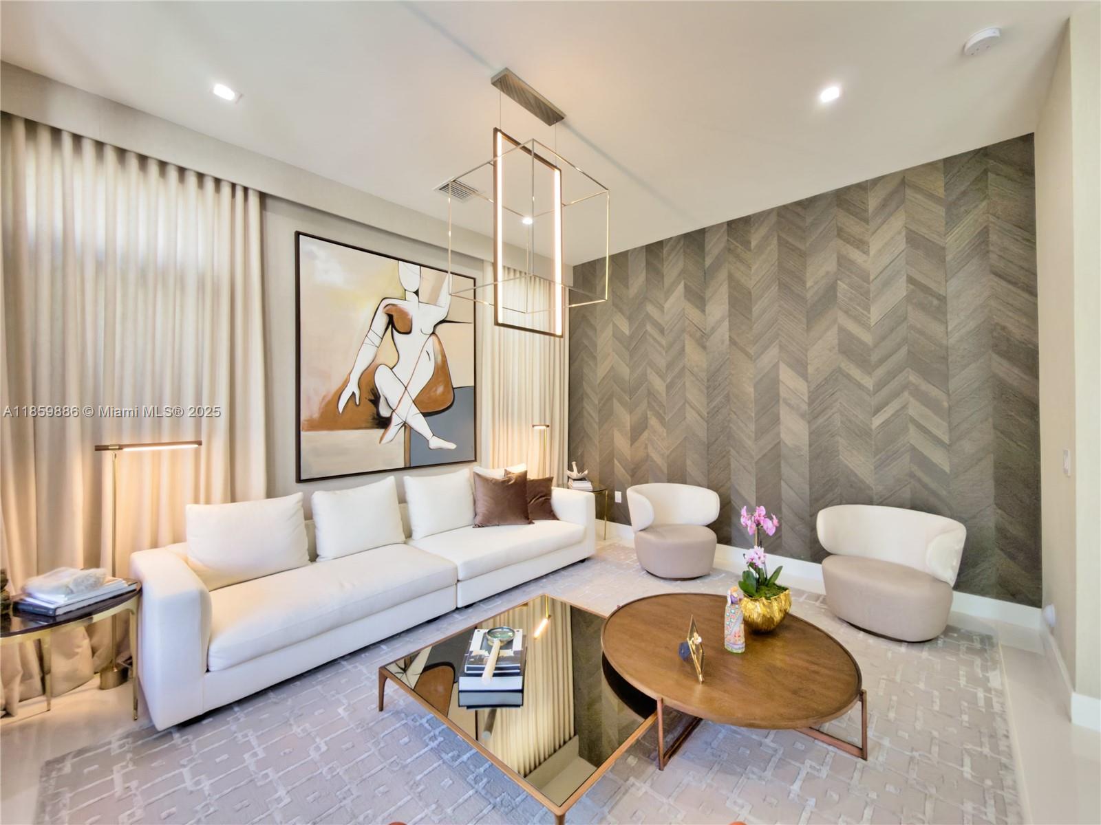 8162 NW 48th Ter Doral, FL 33166