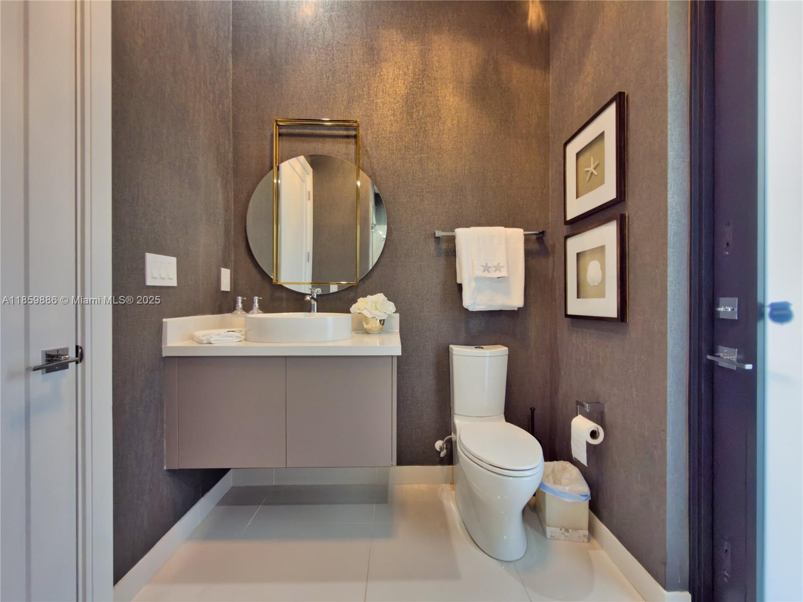 8162 NW 48th Ter Doral, FL 33166