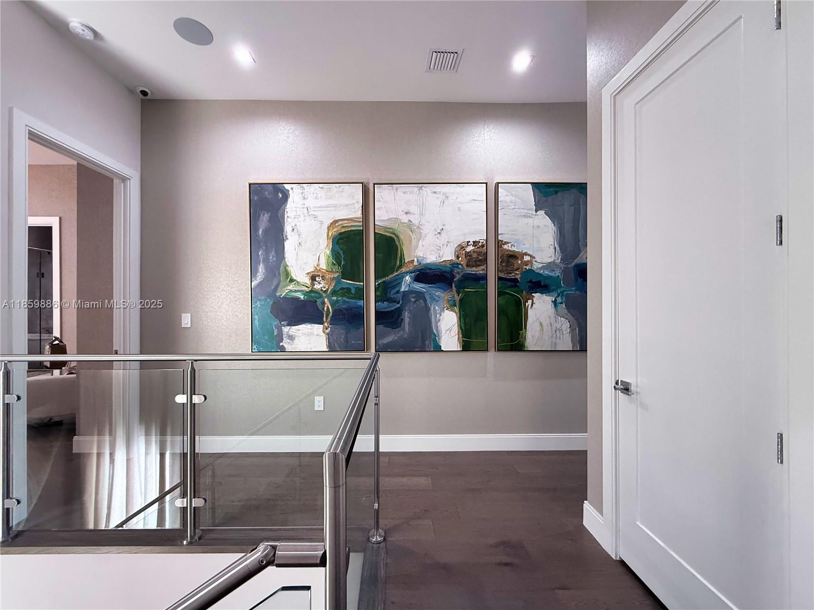 8162 NW 48th Ter Doral, FL 33166