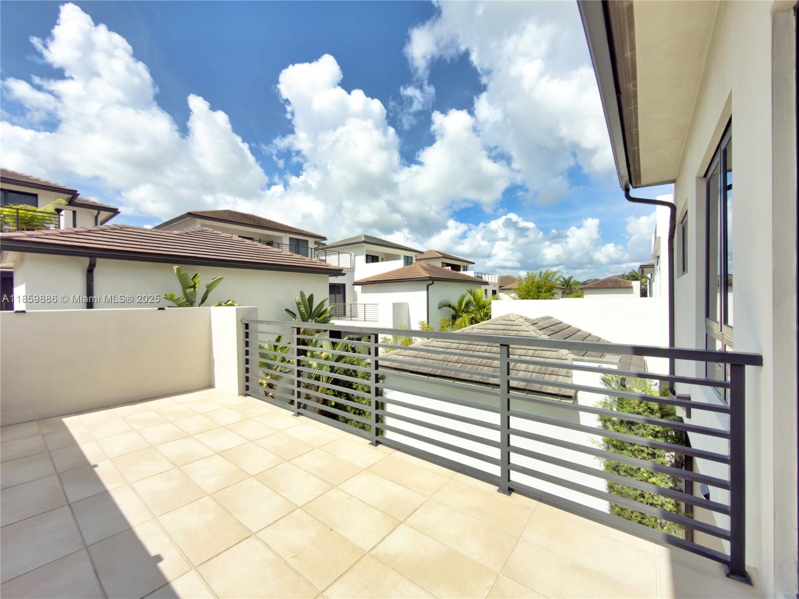 8162 NW 48th Ter Doral, FL 33166