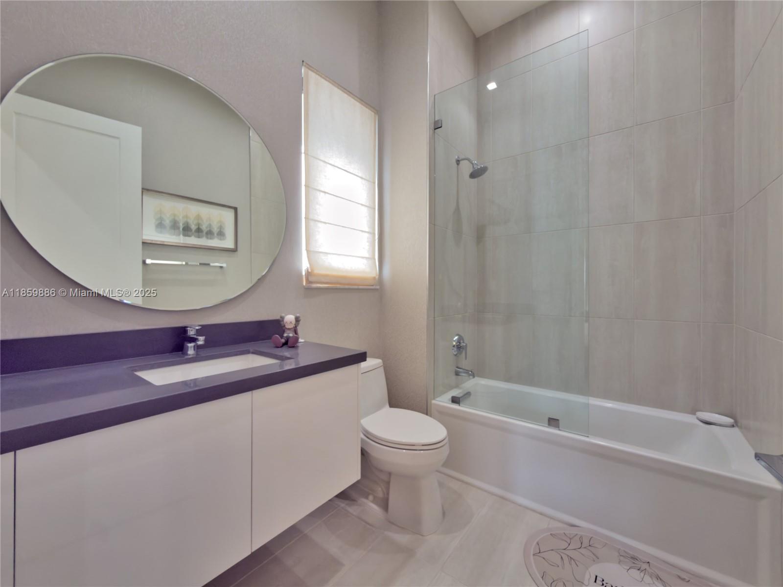 8162 NW 48th Ter Doral, FL 33166