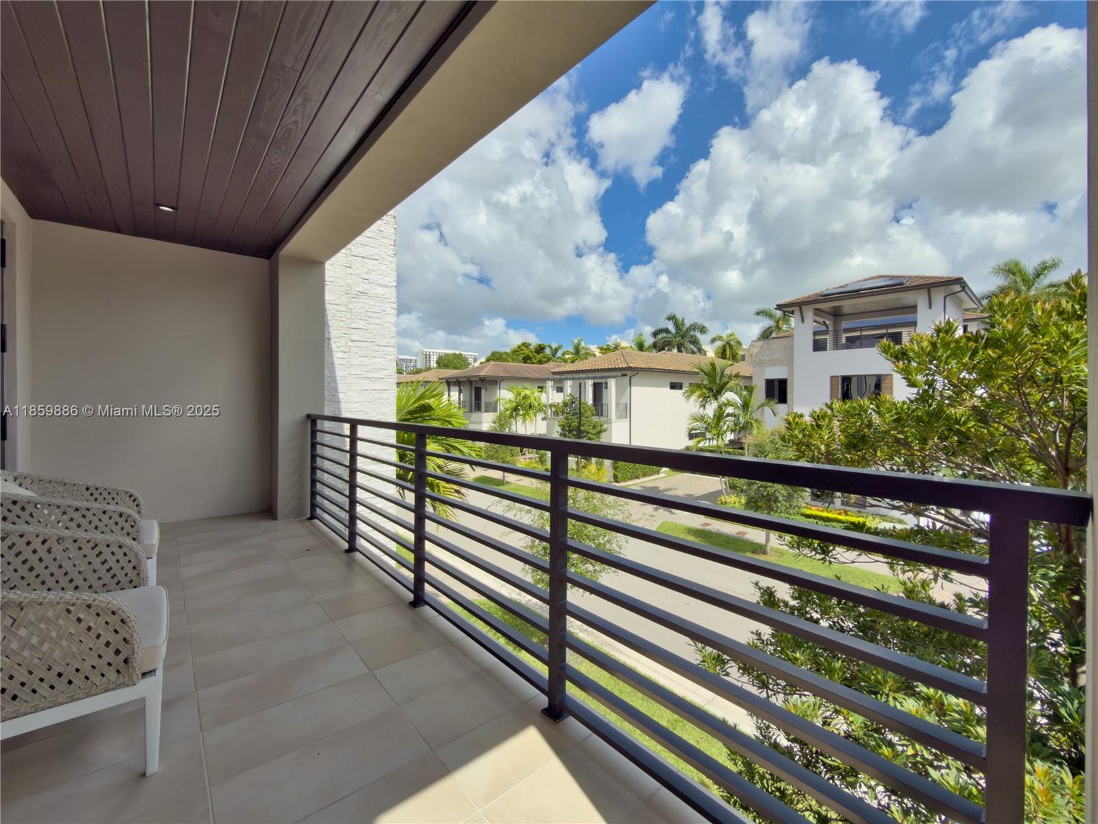 8162 NW 48th Ter Doral, FL 33166