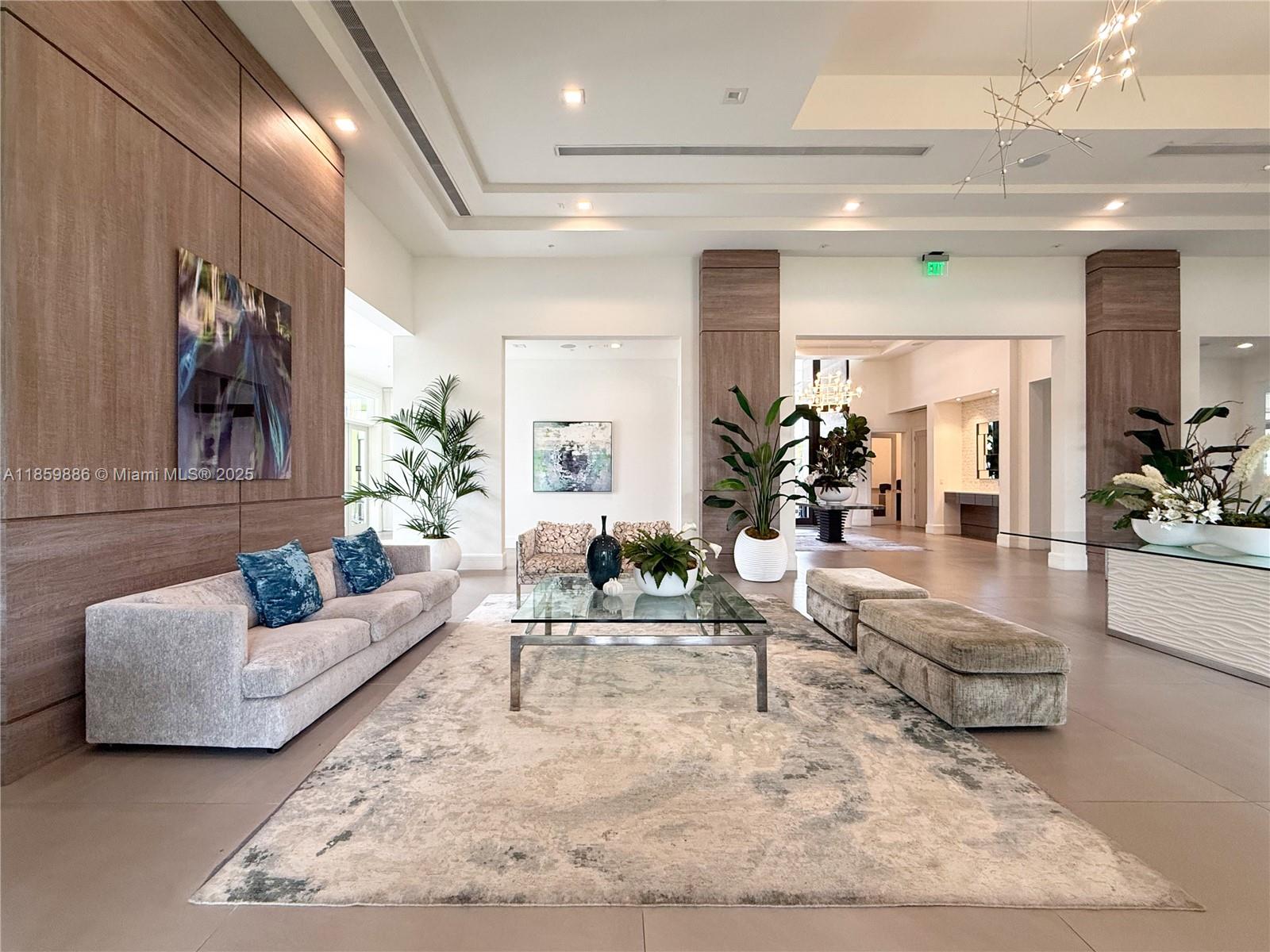 8162 NW 48th Ter Doral, FL 33166