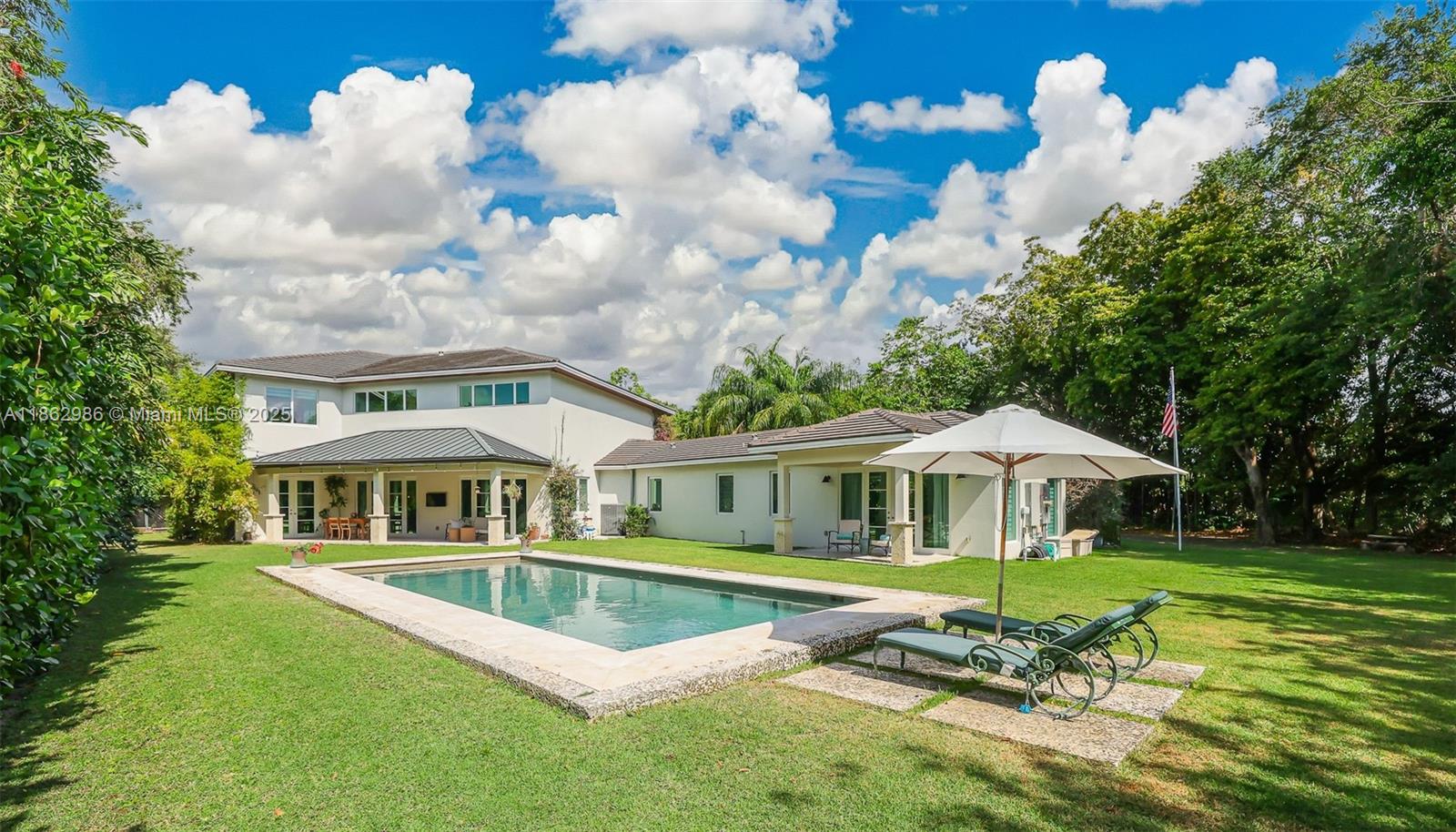 6910 SW 145th Ter