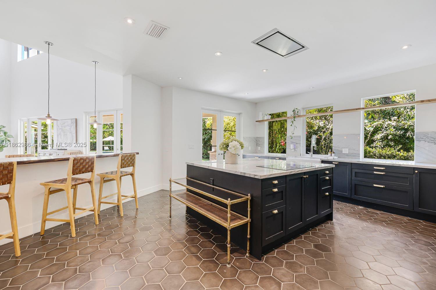 6910 SW 145th Ter Palmetto Bay, FL 33158