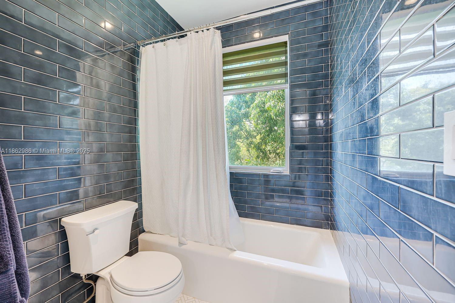 6910 SW 145th Ter Palmetto Bay, FL 33158