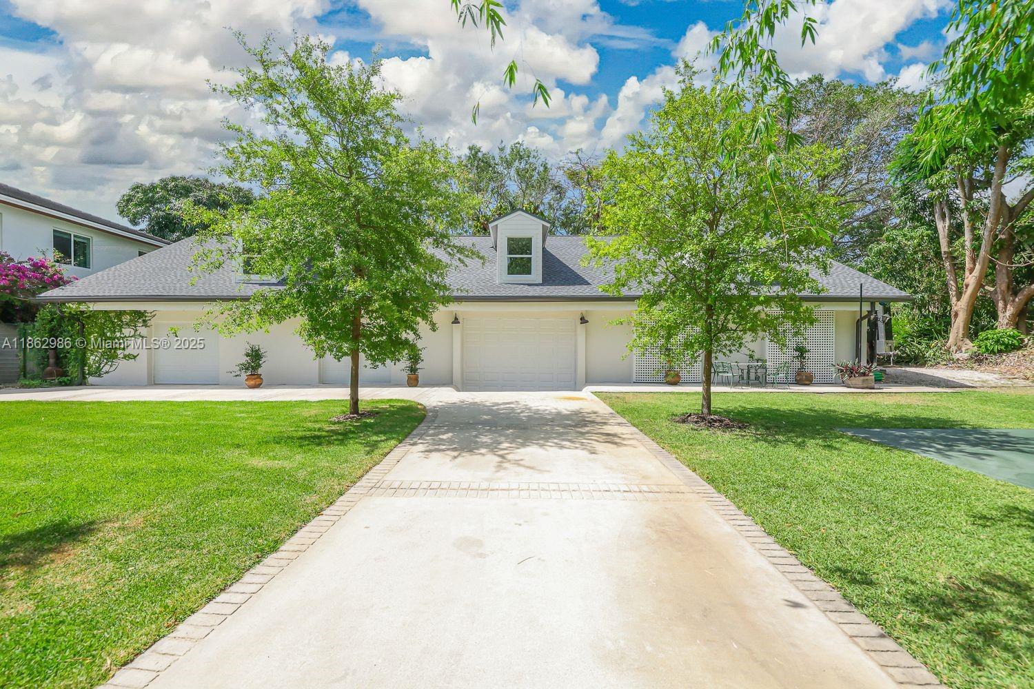 6910 SW 145th Ter Palmetto Bay, FL 33158