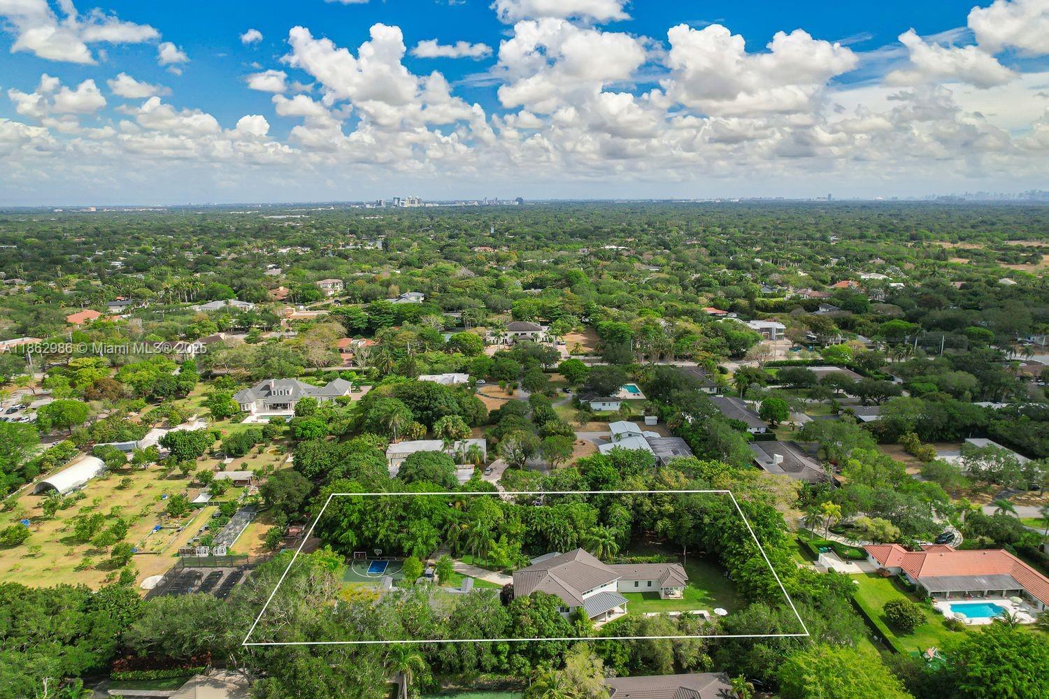 6910 SW 145th Ter Palmetto Bay, FL 33158