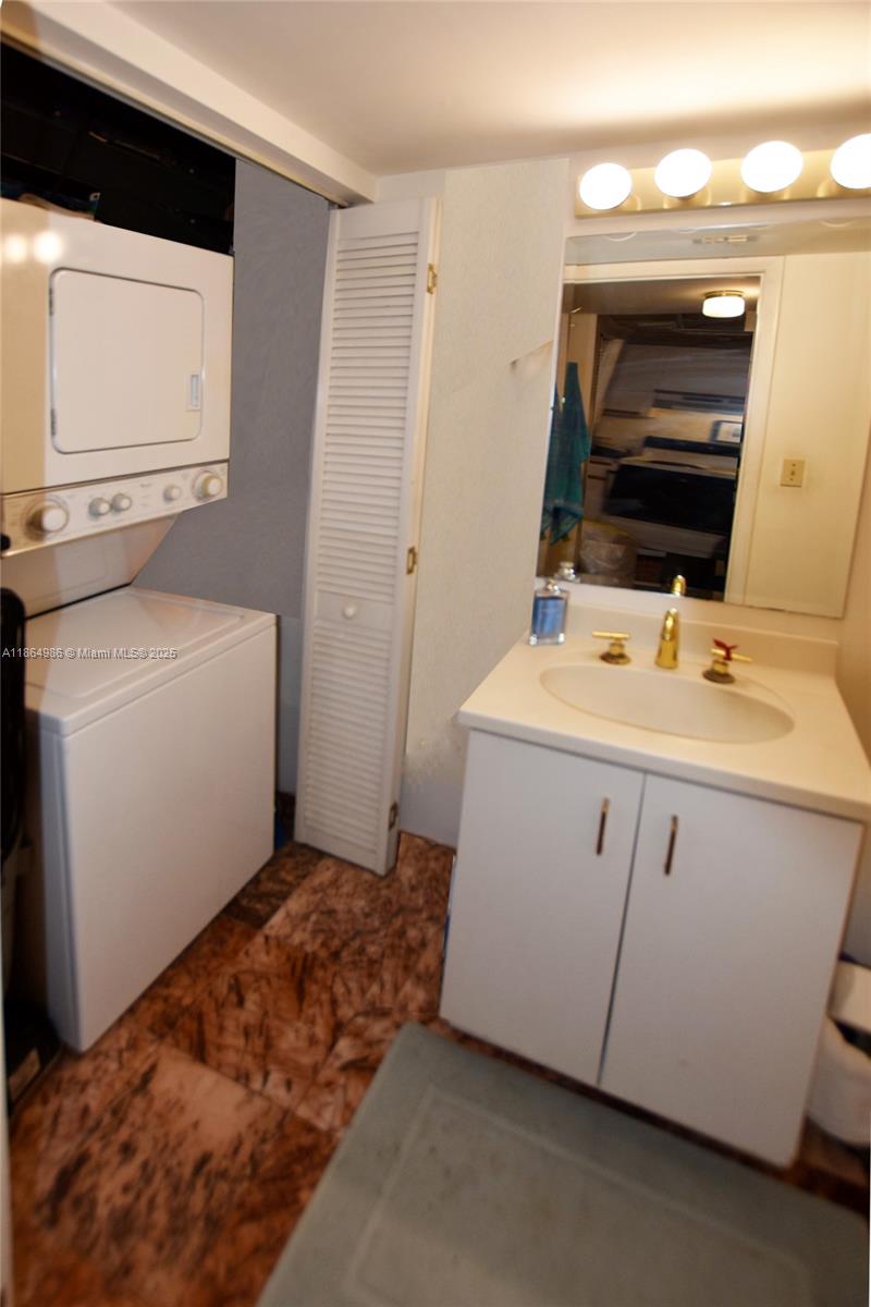 image Brickell Key Ii Condo10