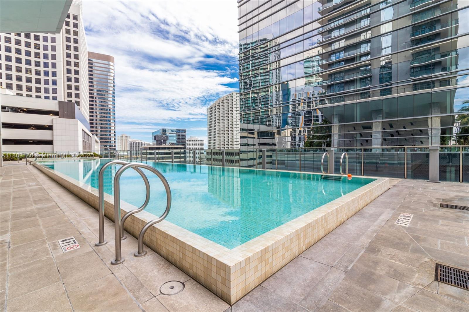 image Brickell City Center29