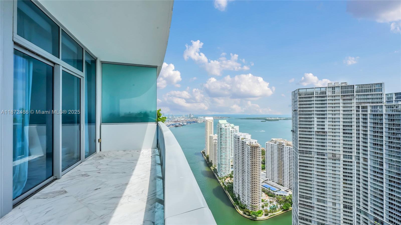 image Epic West Condo13