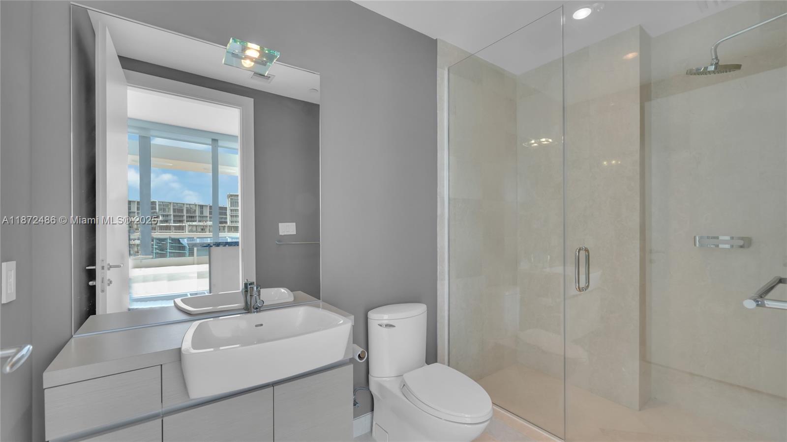 image Epic West Condo33