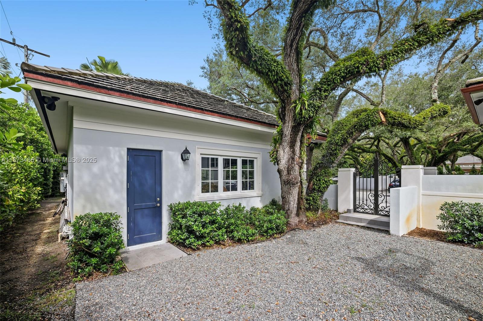 5400 Banyan Trl Coral Gables, FL 33156