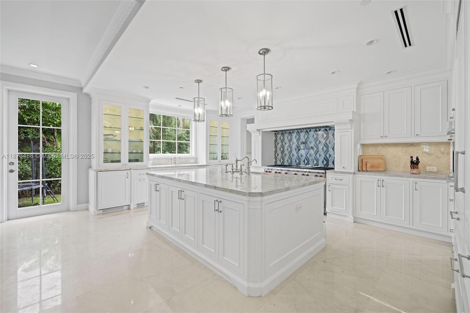 5400 Banyan Trl Coral Gables, FL 33156