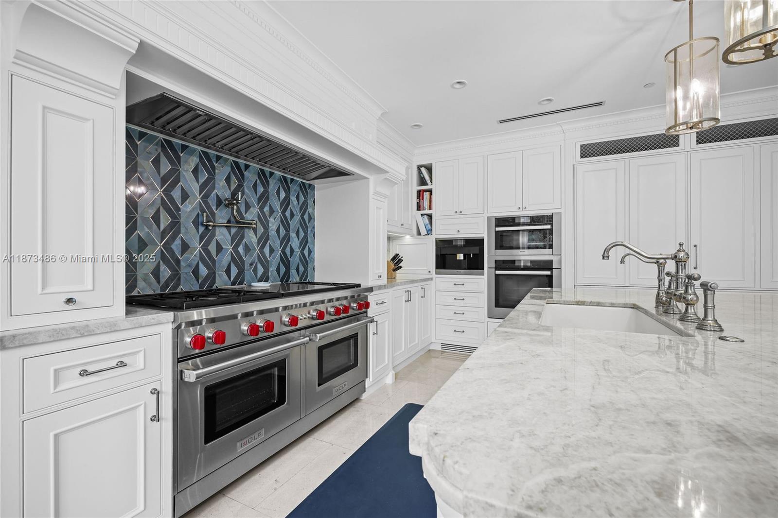 5400 Banyan Trl Coral Gables, FL 33156