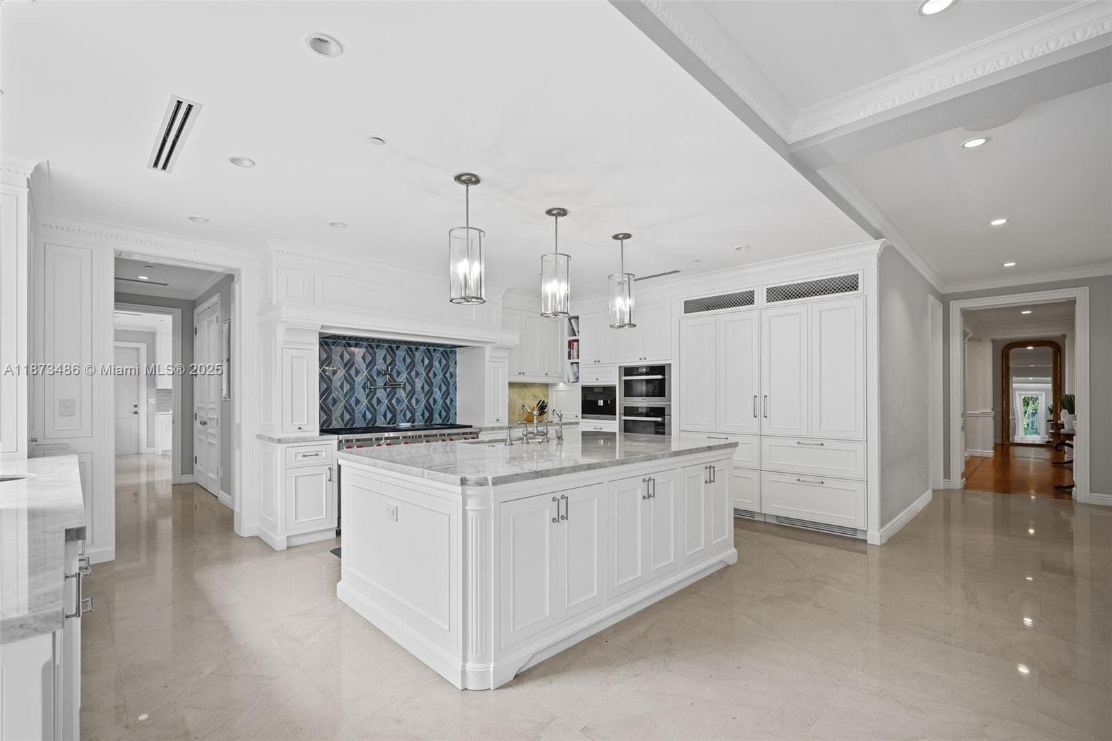 5400 Banyan Trl Coral Gables, FL 33156