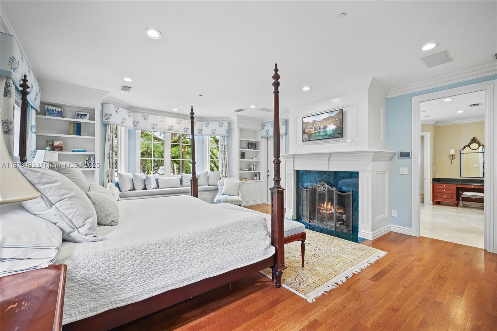 5400 Banyan Trl Coral Gables, FL 33156