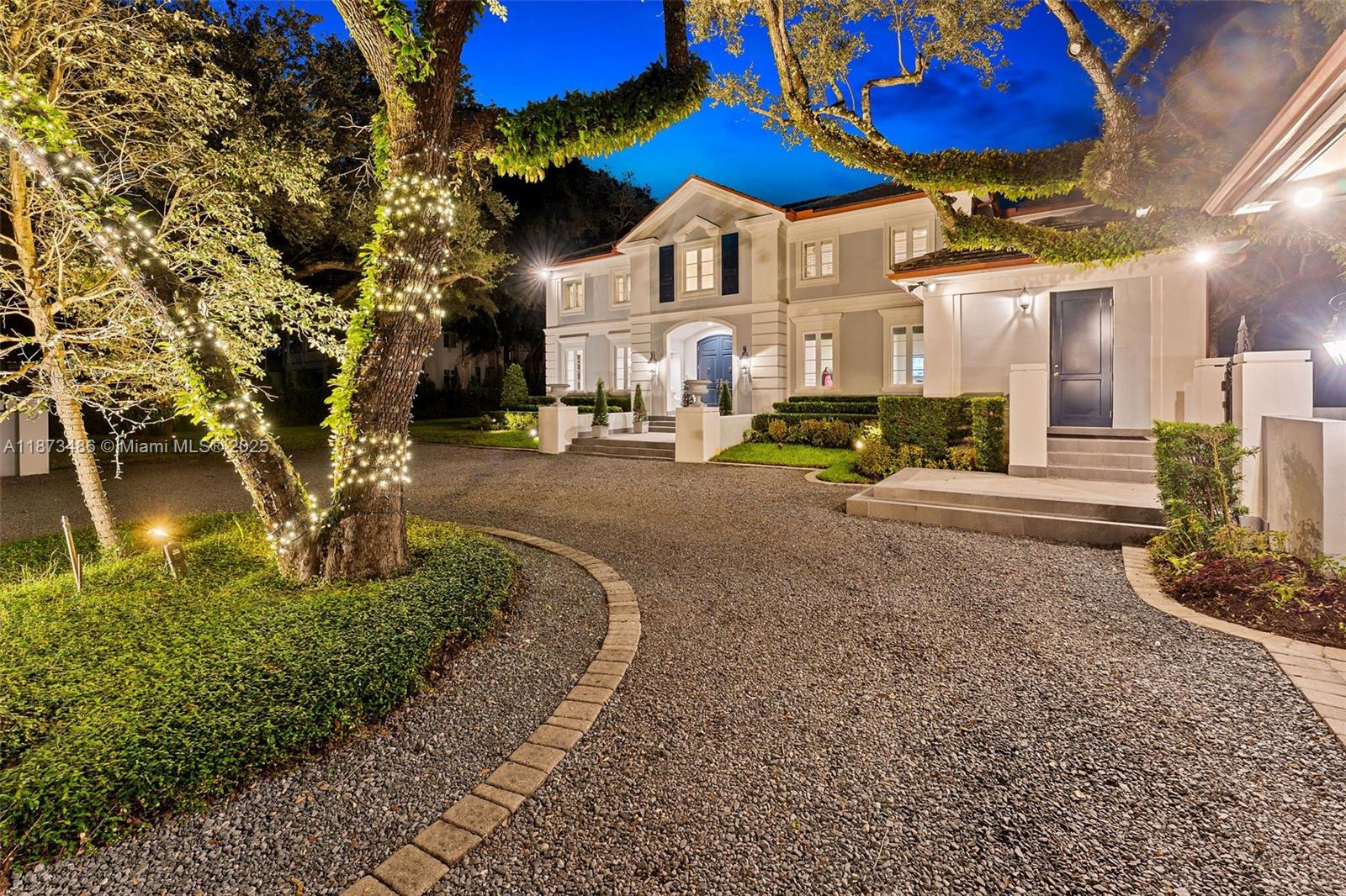 5400 Banyan Trl Coral Gables, FL 33156