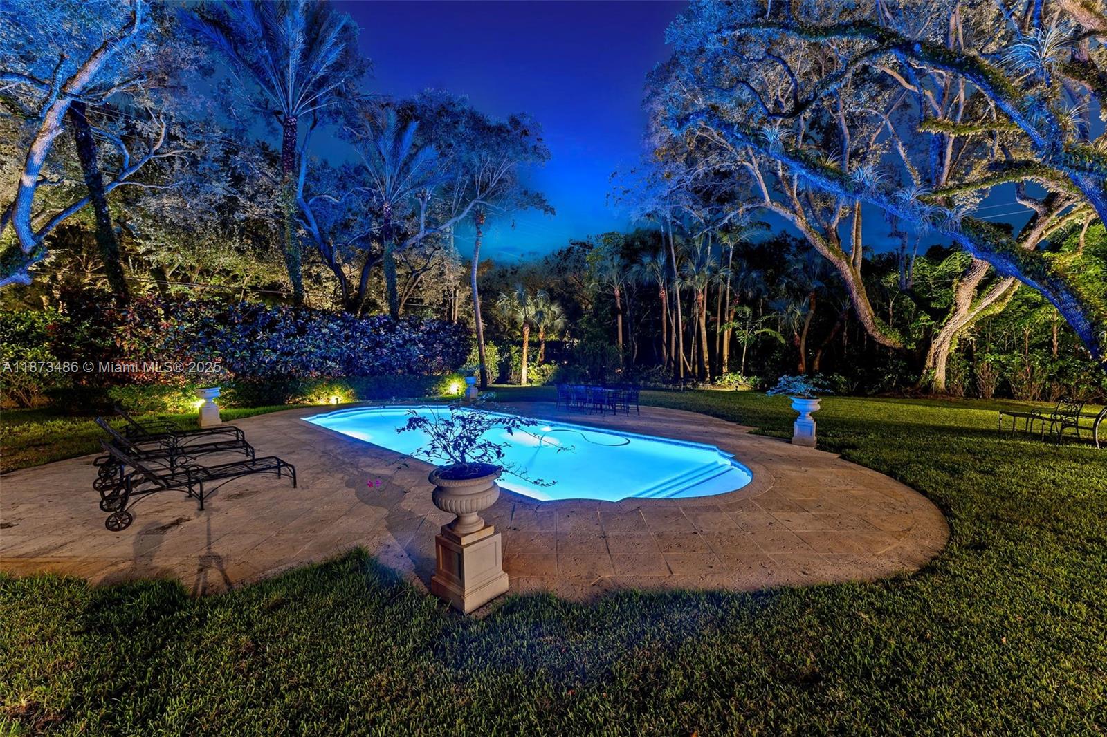 5400 Banyan Trl Coral Gables, FL 33156