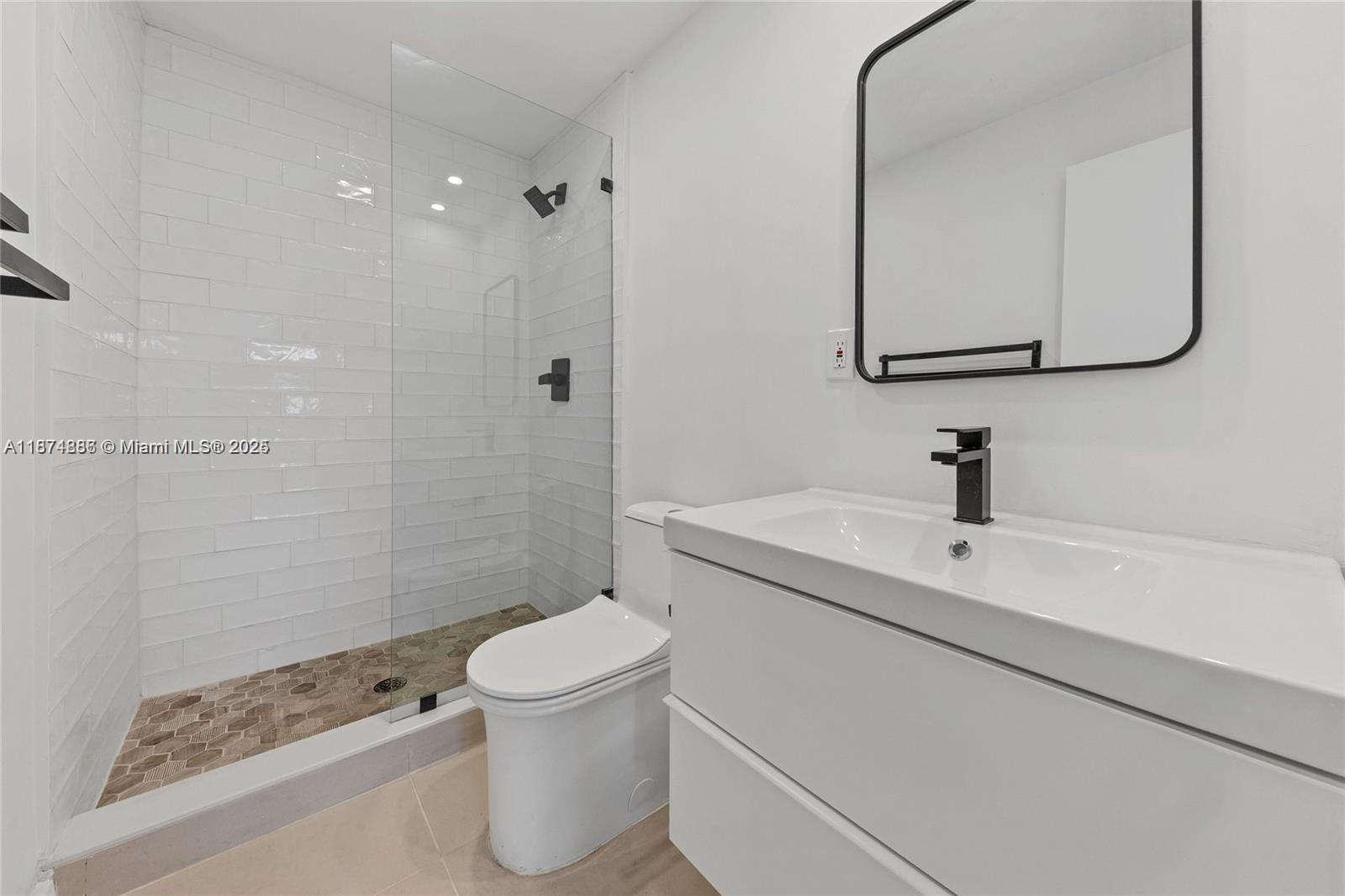 7525 Adventure Ave #1 North Bay Village, FL 33141