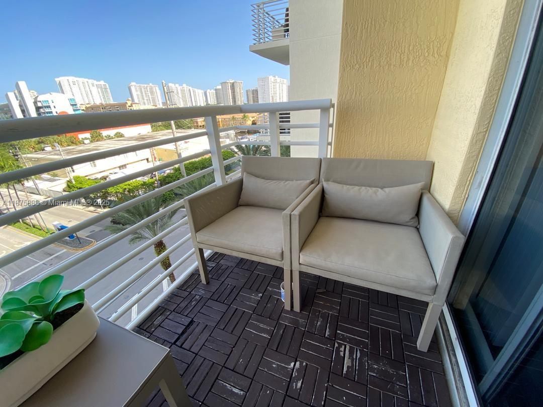 image Venture At Aventura East30