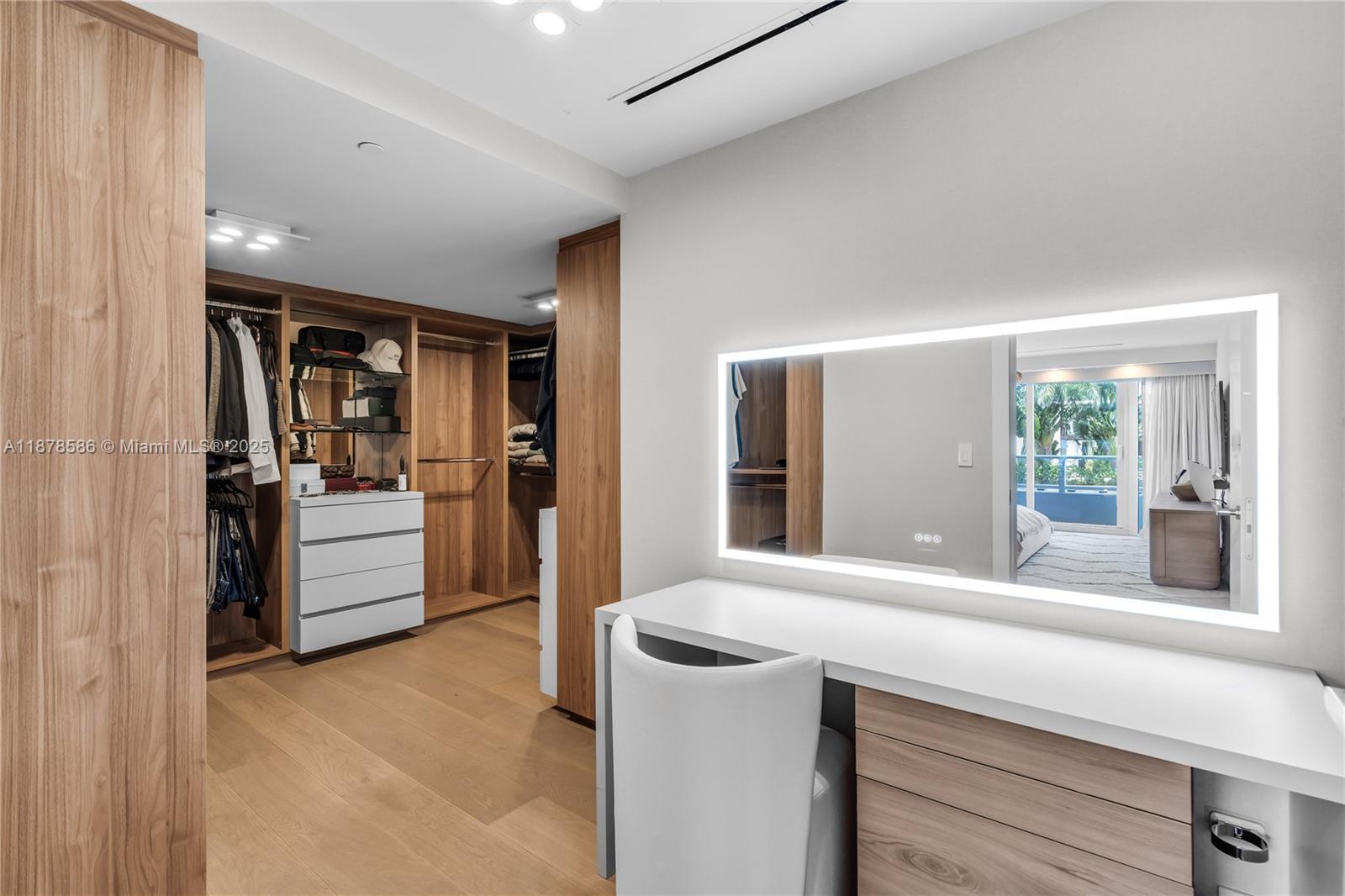 image Ritz Carlton Residences21