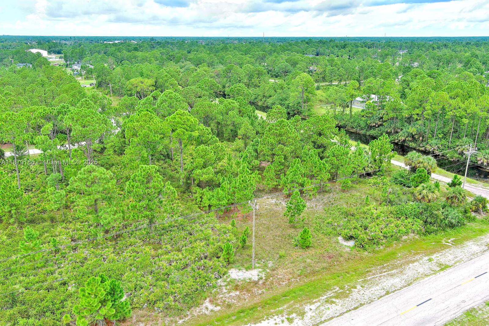 702 Eisenhower Blvd Lehigh Acres, FL 33974