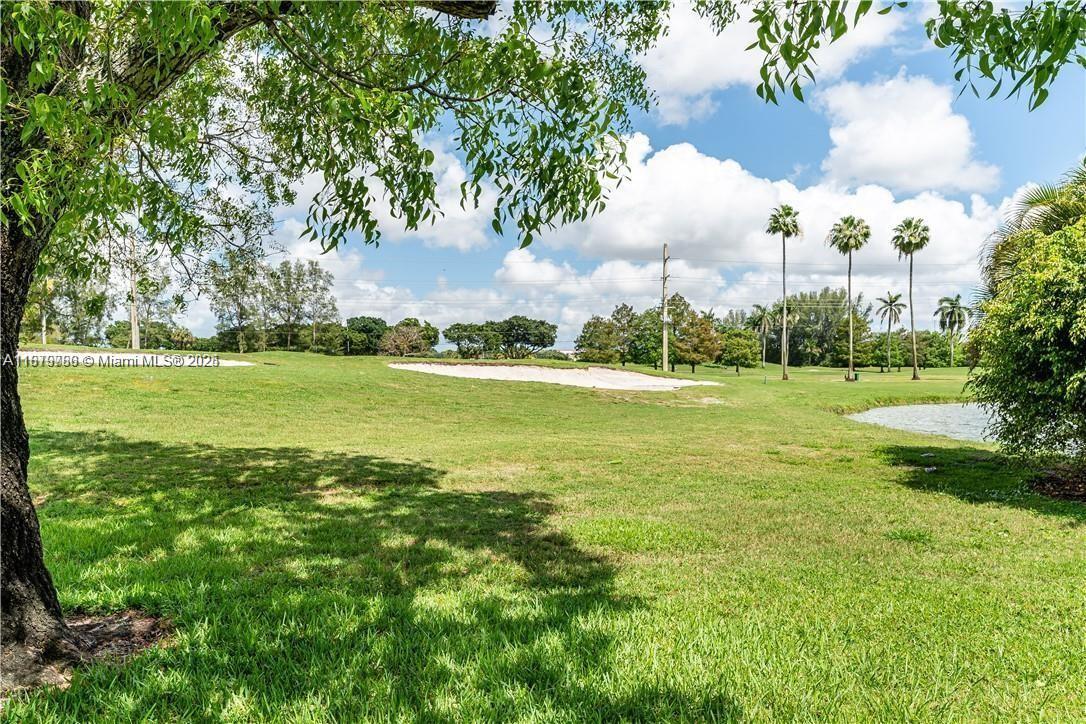 9520 S Hollybrook Lk Dr #205