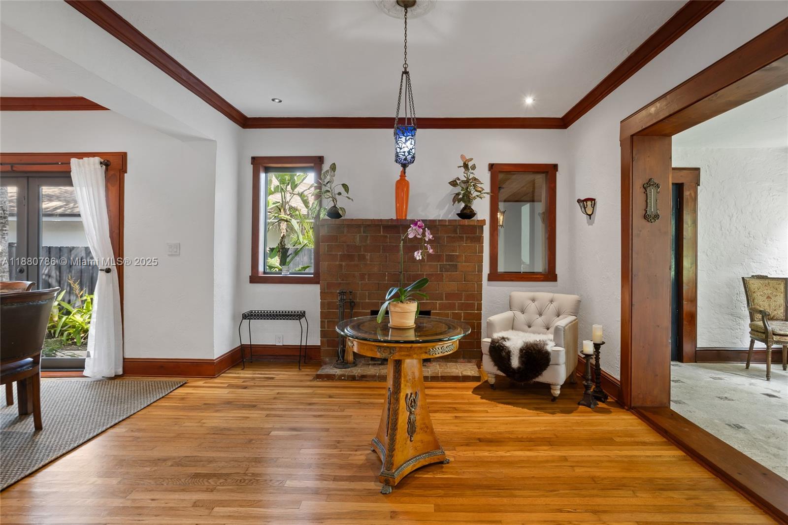 452 SW 21st Rd Miami, FL 33129