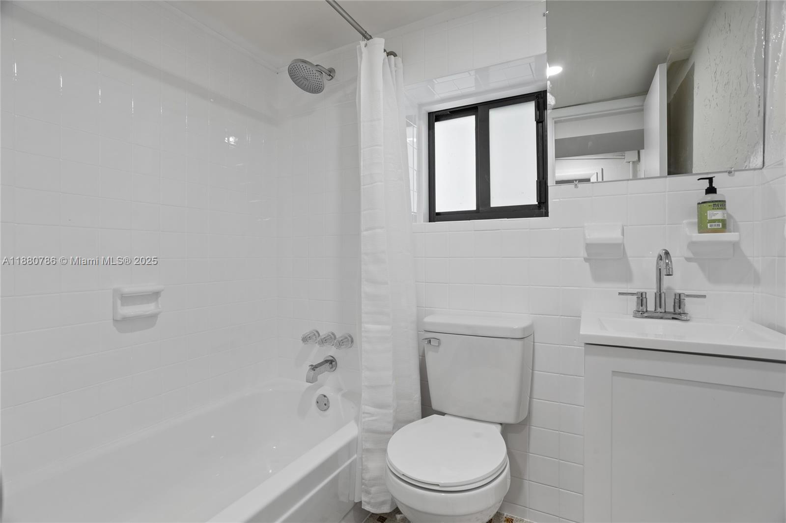 452 SW 21st Rd Miami, FL 33129