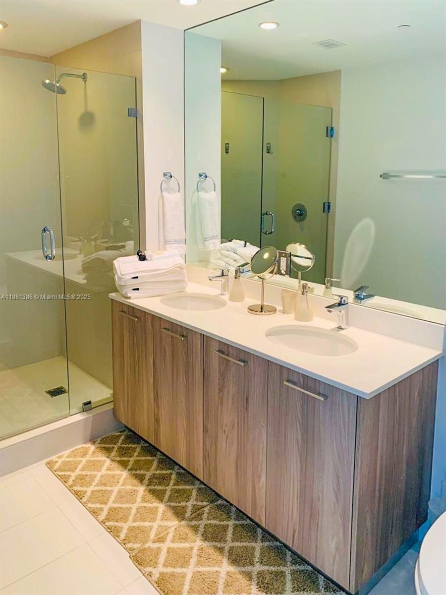 image Paraiso Bayviews Condo10