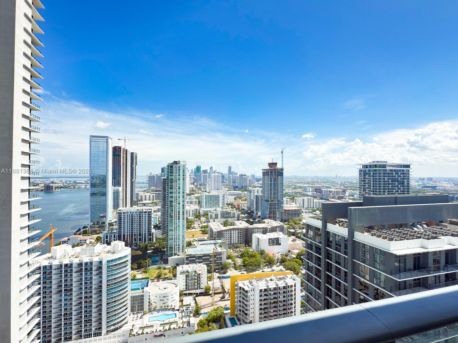 image Paraiso Bayviews Condo17
