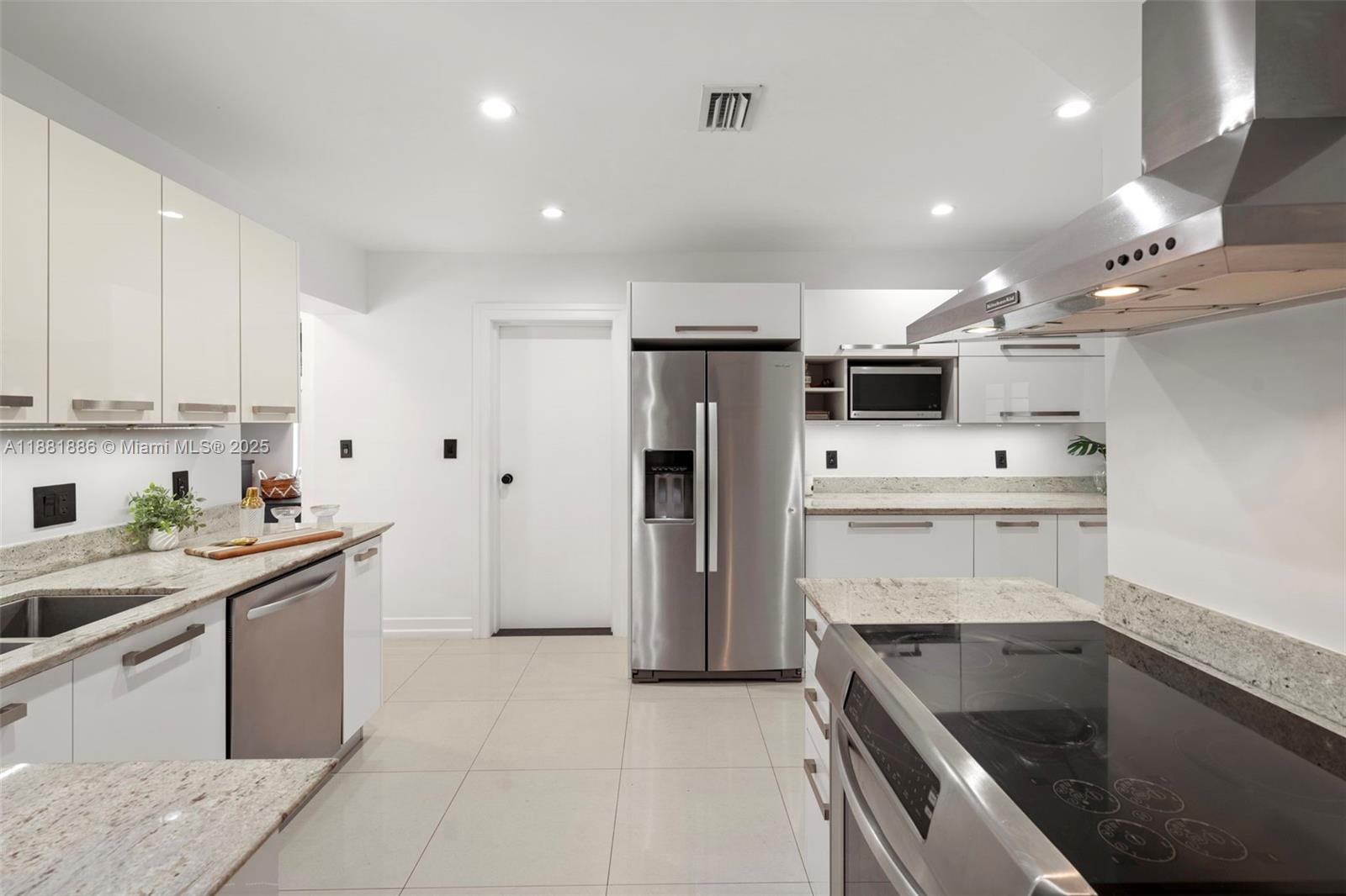 600 NE 55th Ter Miami, FL 33137 600 NE 55th Ter Miami, FL 33137