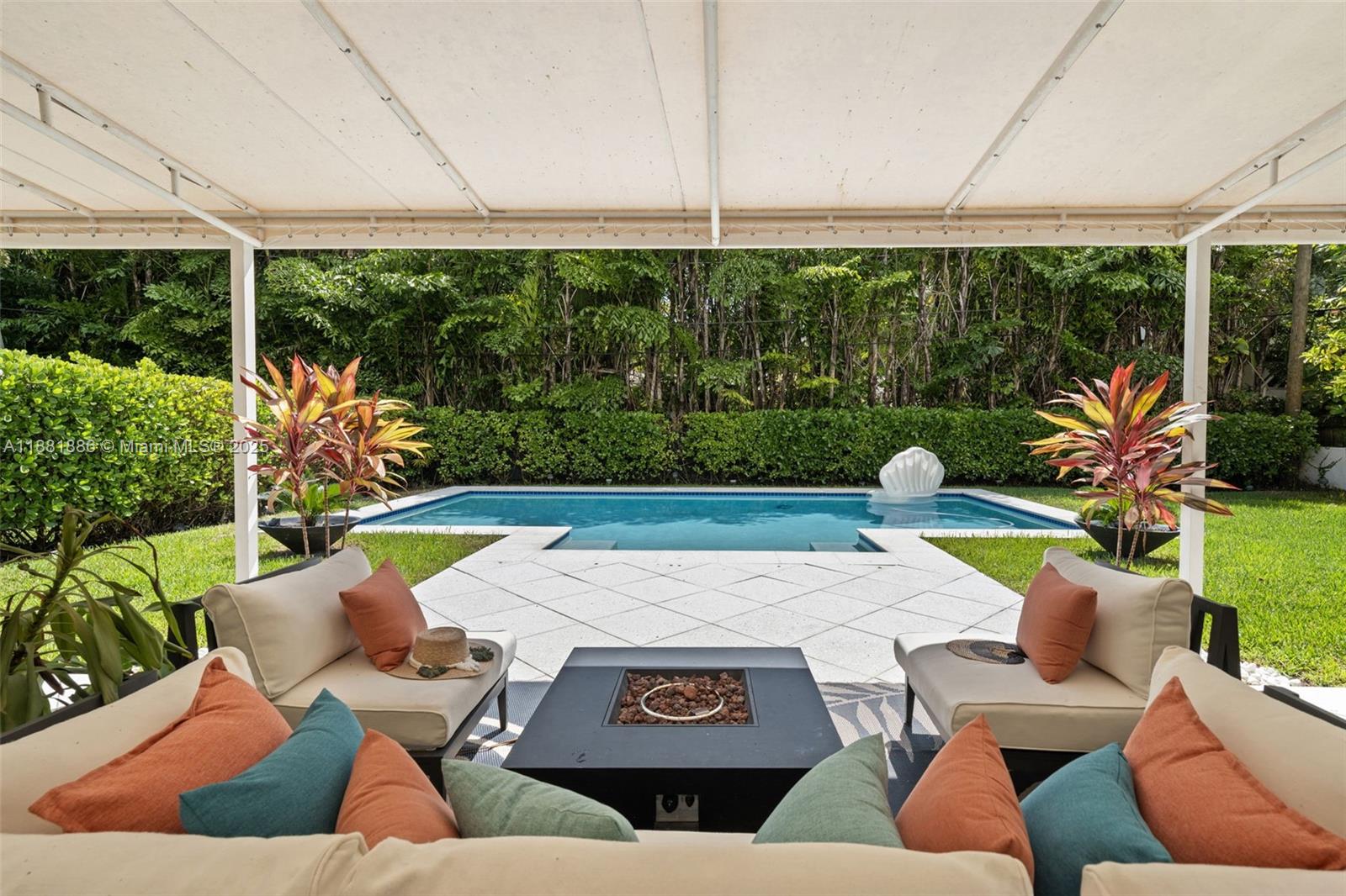 600 NE 55th Ter Miami, FL 33137 600 NE 55th Ter Miami, FL 33137