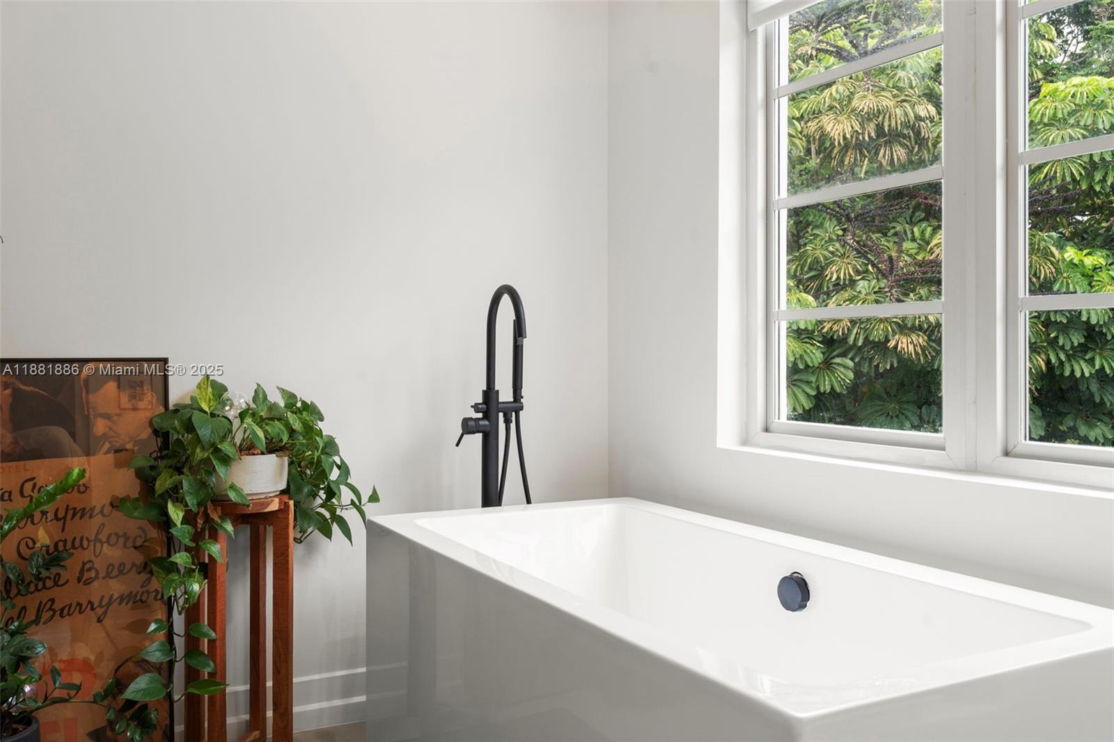 600 NE 55th Ter Miami, FL 33137 600 NE 55th Ter Miami, FL 33137