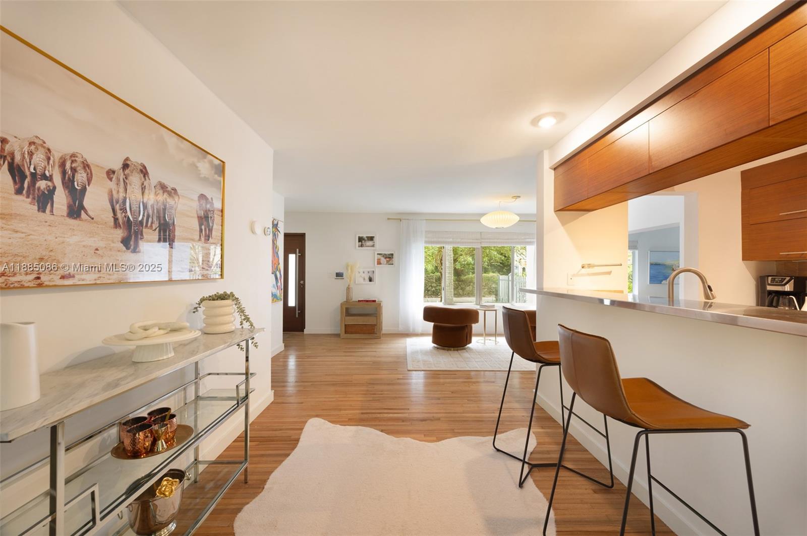 3894 Main Hwy Miami, FL 33133