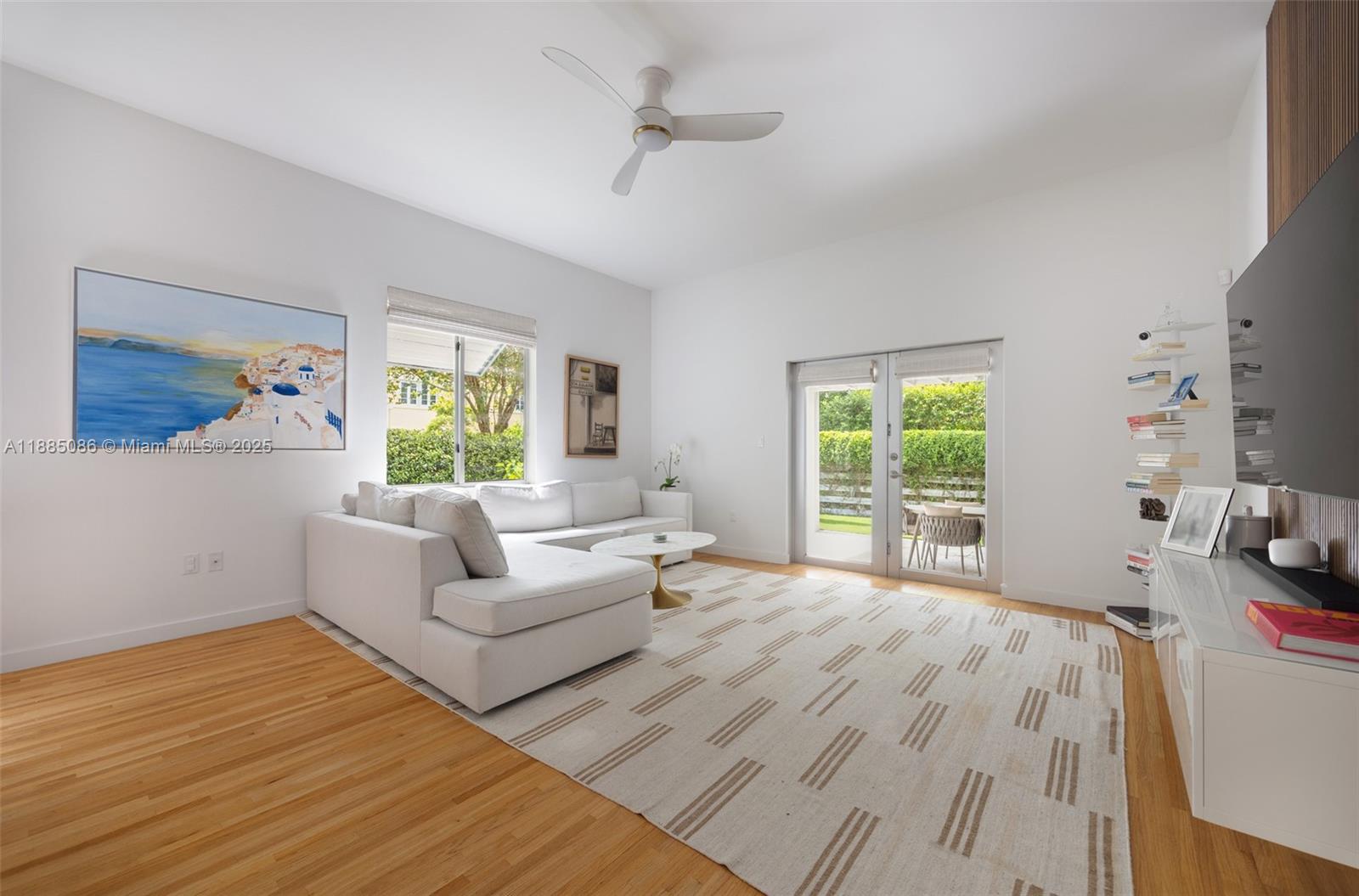 3894 Main Hwy Miami, FL 33133