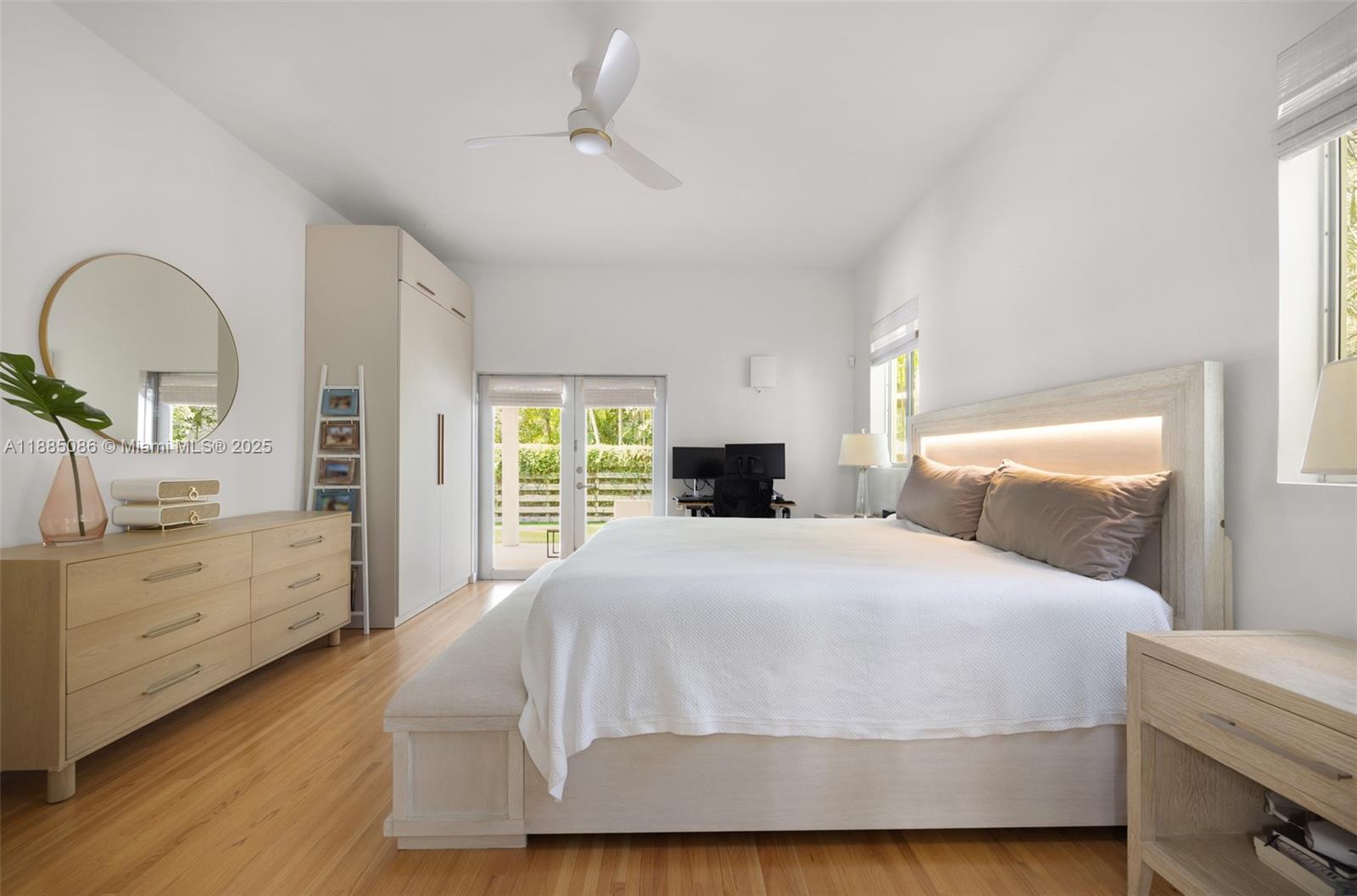 3894 Main Hwy Miami, FL 33133