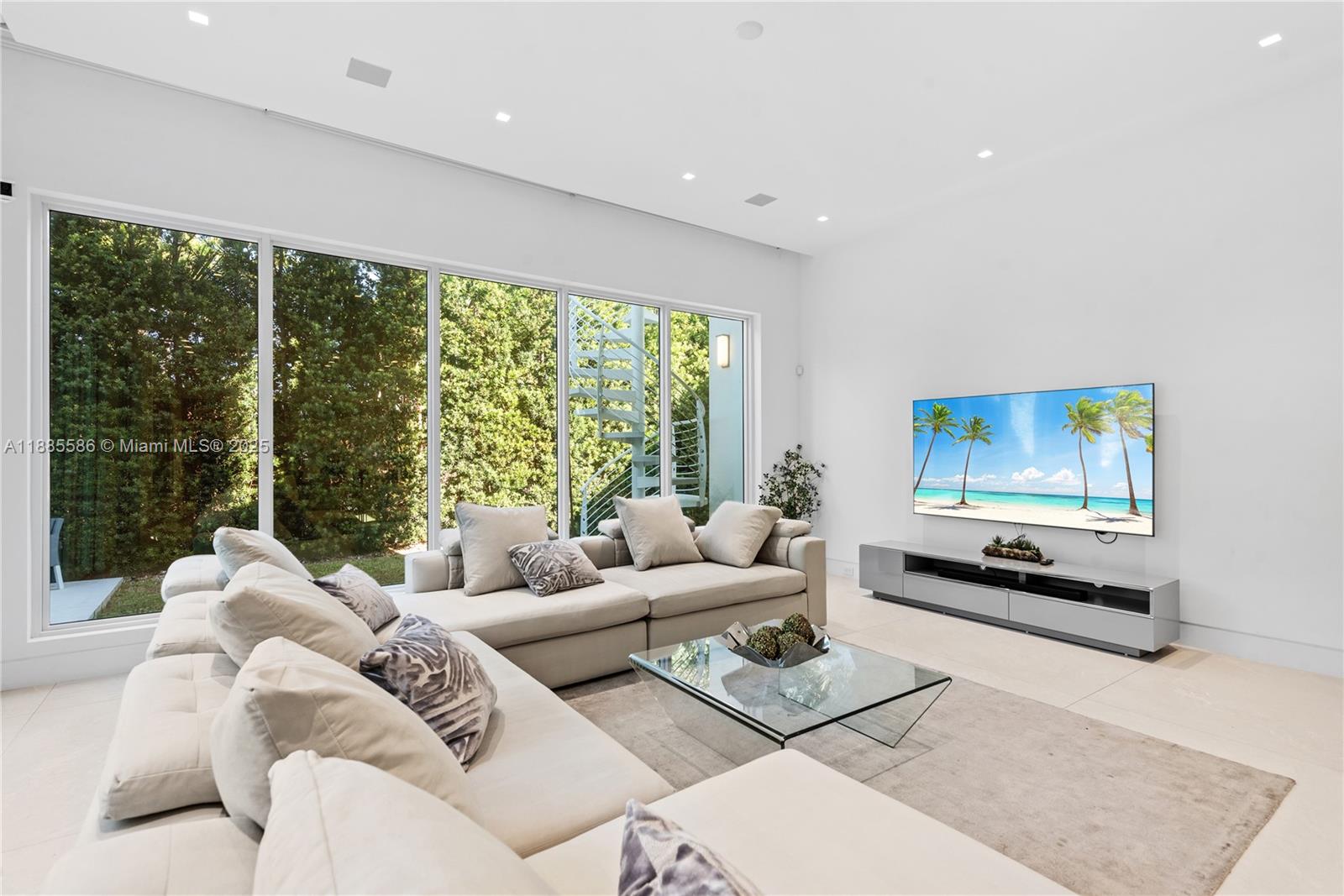 1261 99th St Bay Harbor Islands, FL 33154