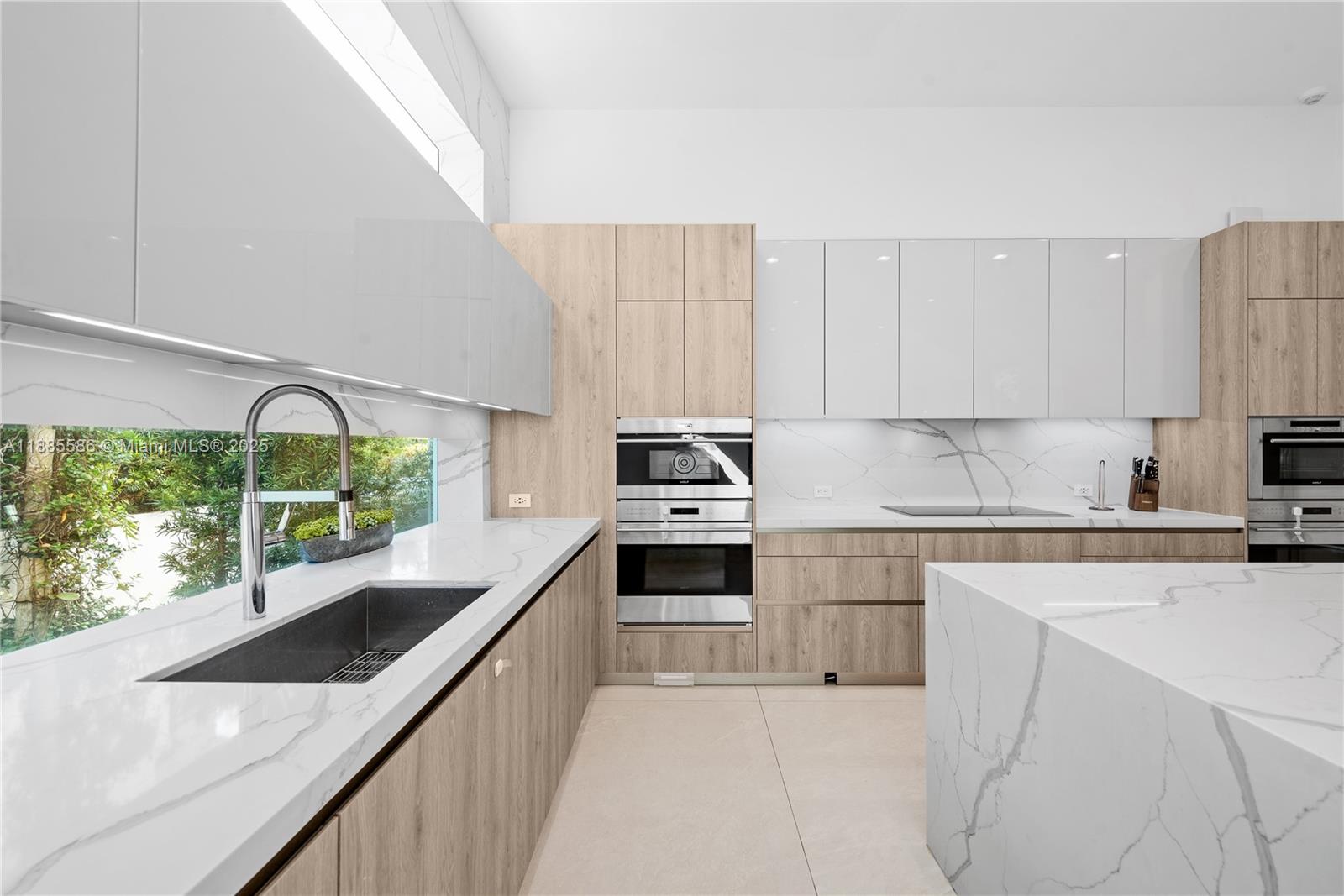 1261 99th St Bay Harbor Islands, FL 33154