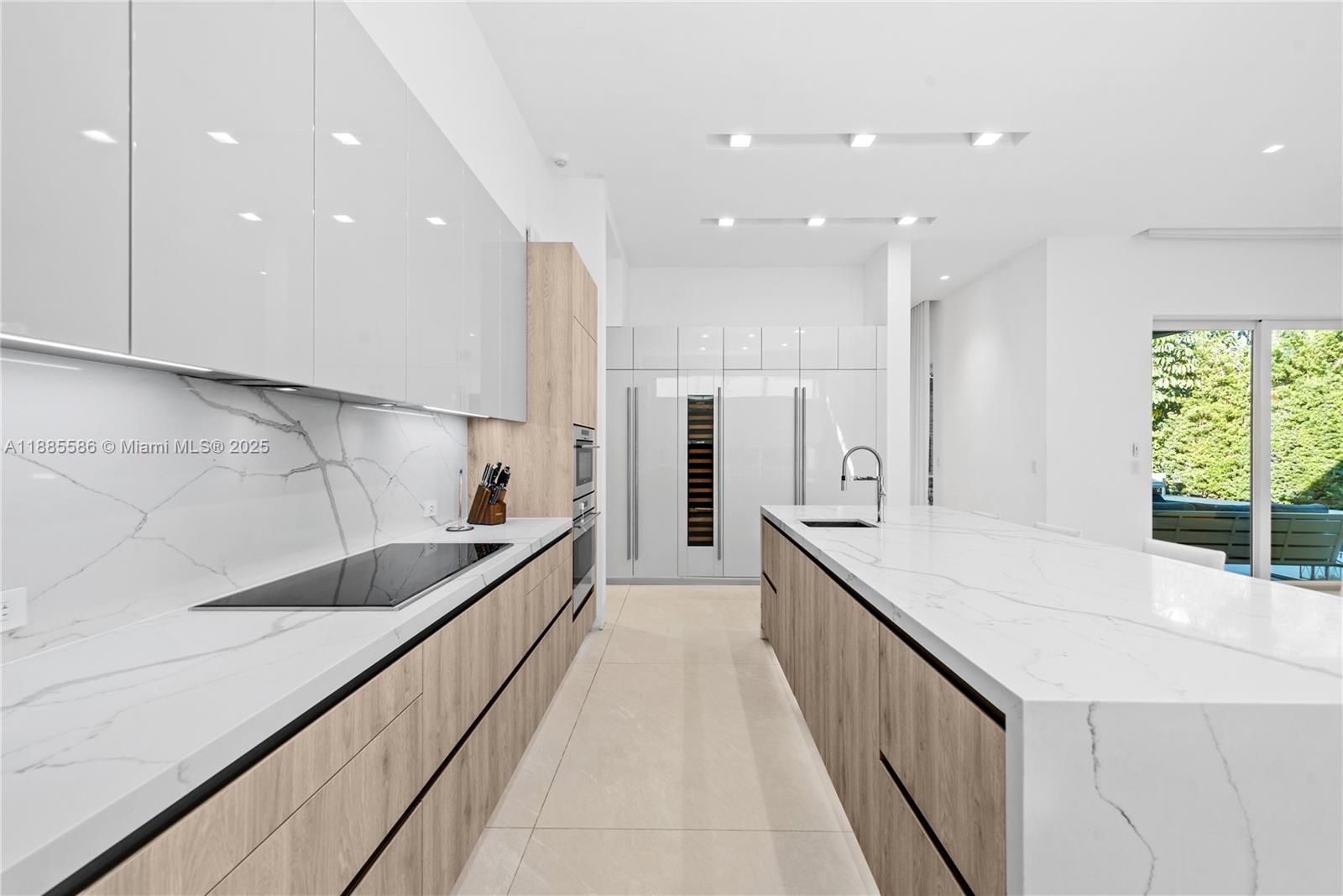 1261 99th St Bay Harbor Islands, FL 33154