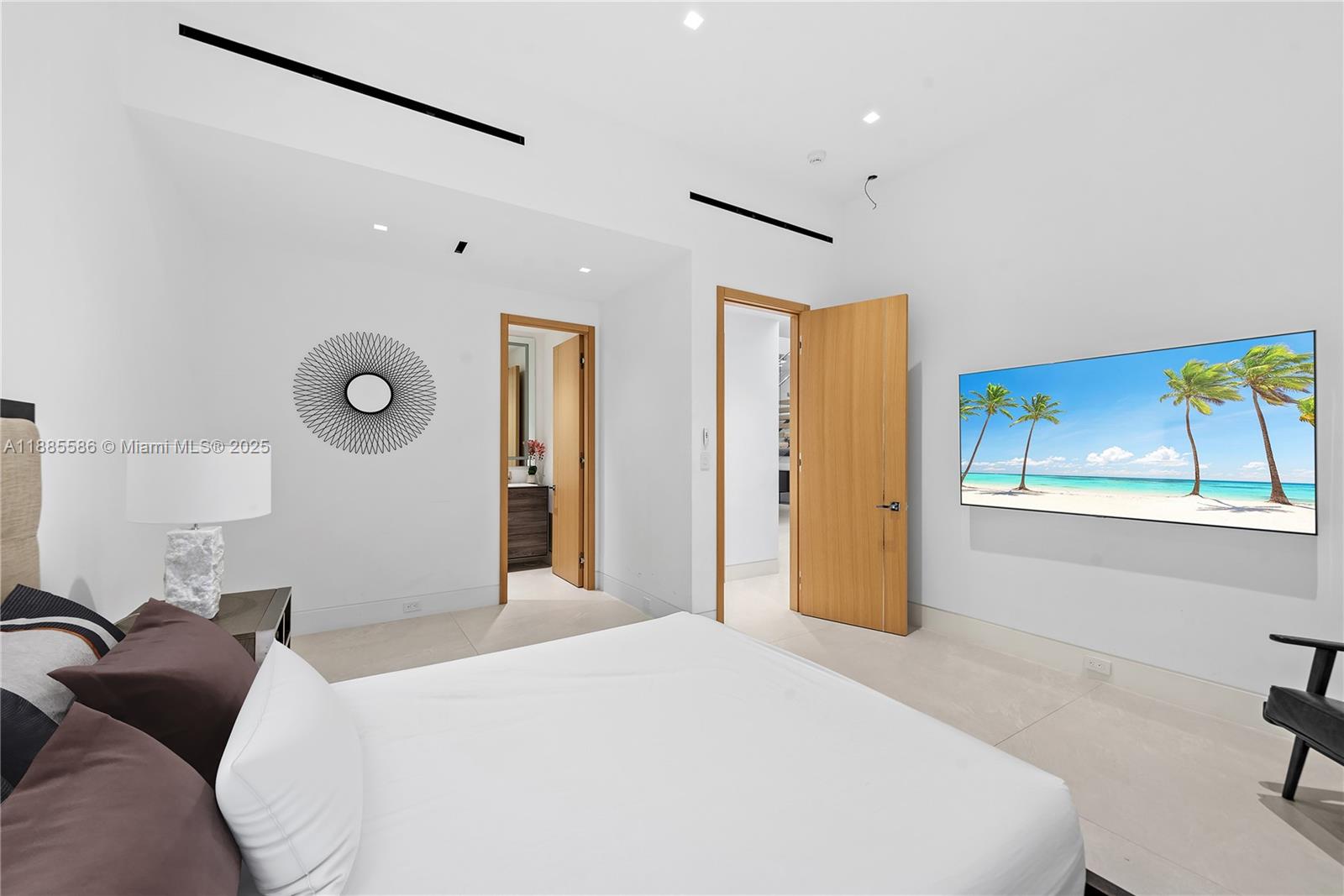 1261 99th St Bay Harbor Islands, FL 33154