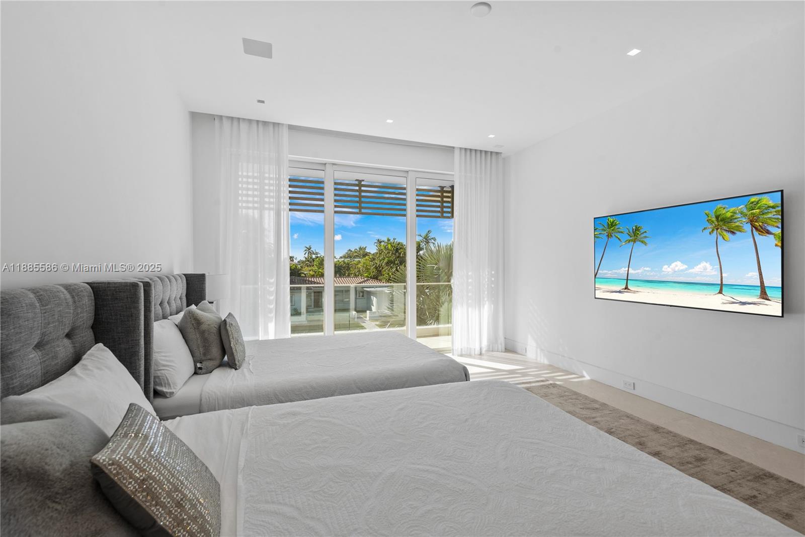 1261 99th St Bay Harbor Islands, FL 33154