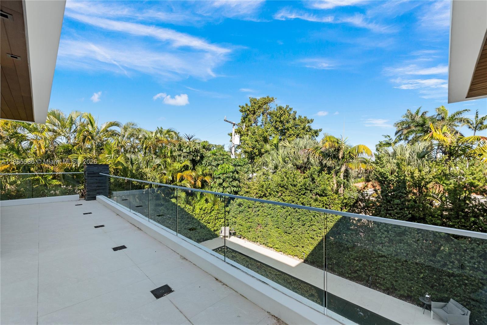 1261 99th St Bay Harbor Islands, FL 33154