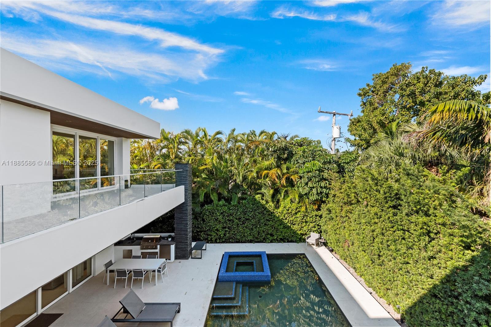 1261 99th St Bay Harbor Islands, FL 33154