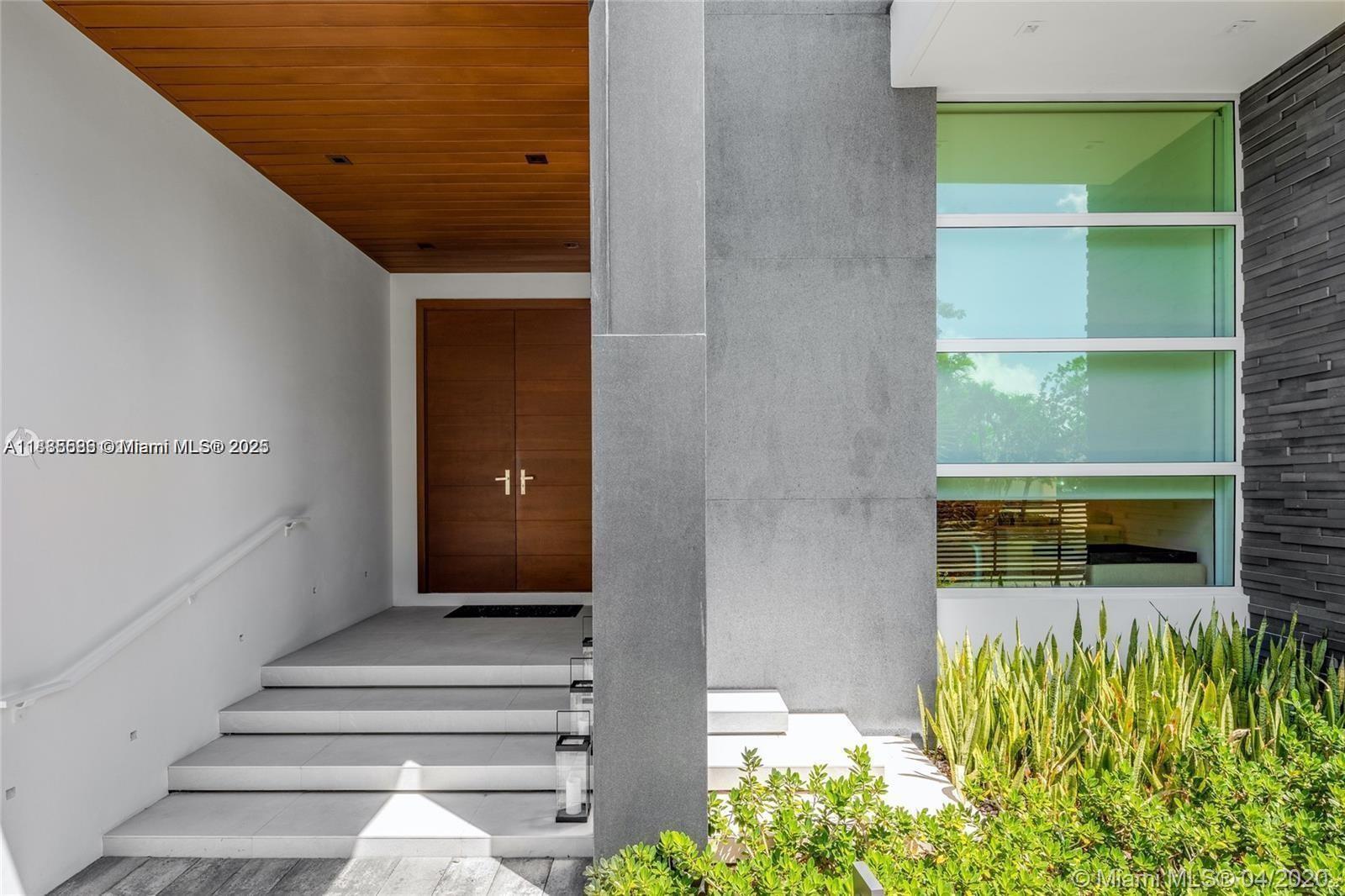 1261 99th St Bay Harbor Islands, FL 33154