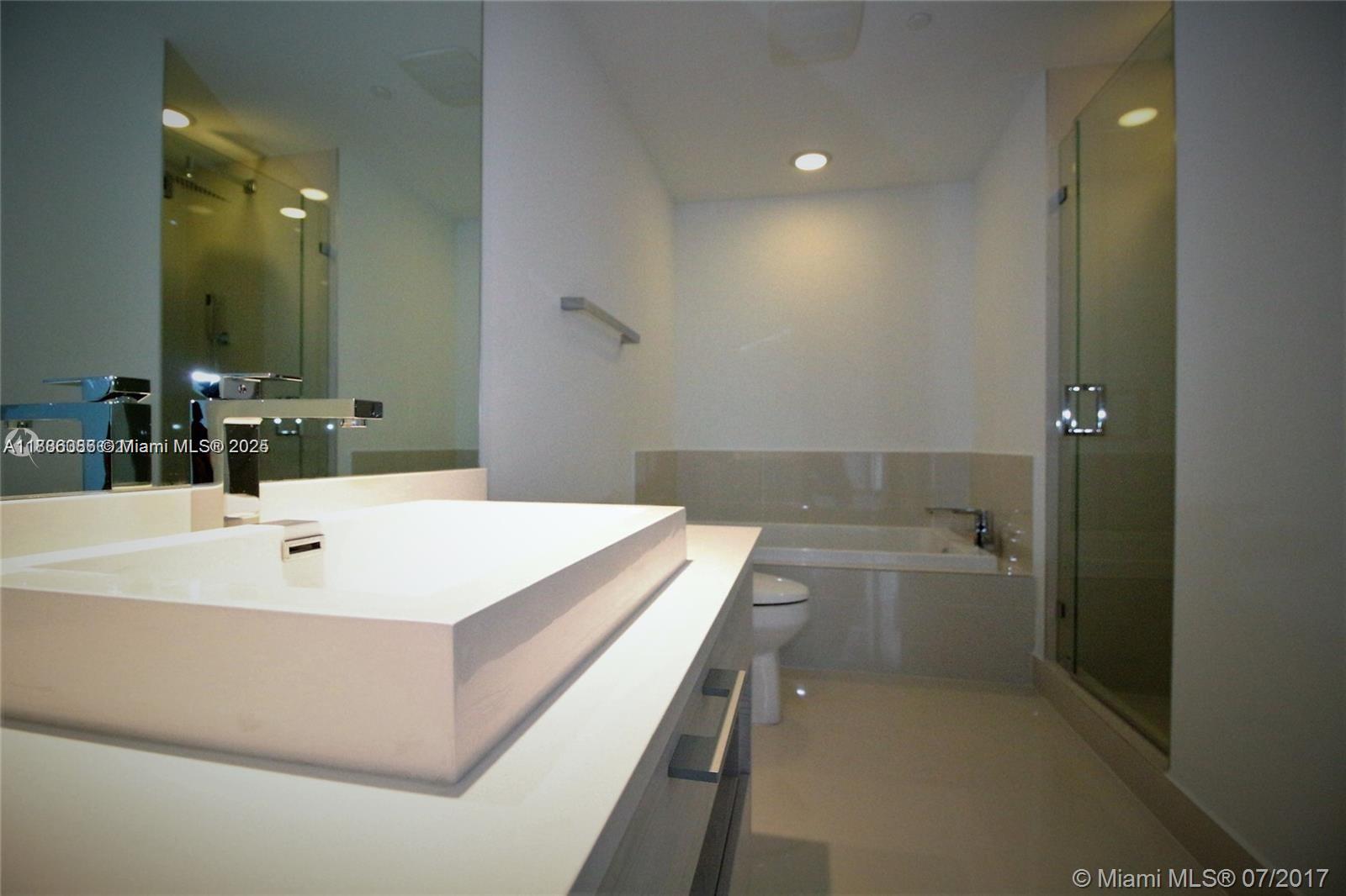 image Brickell Heights9