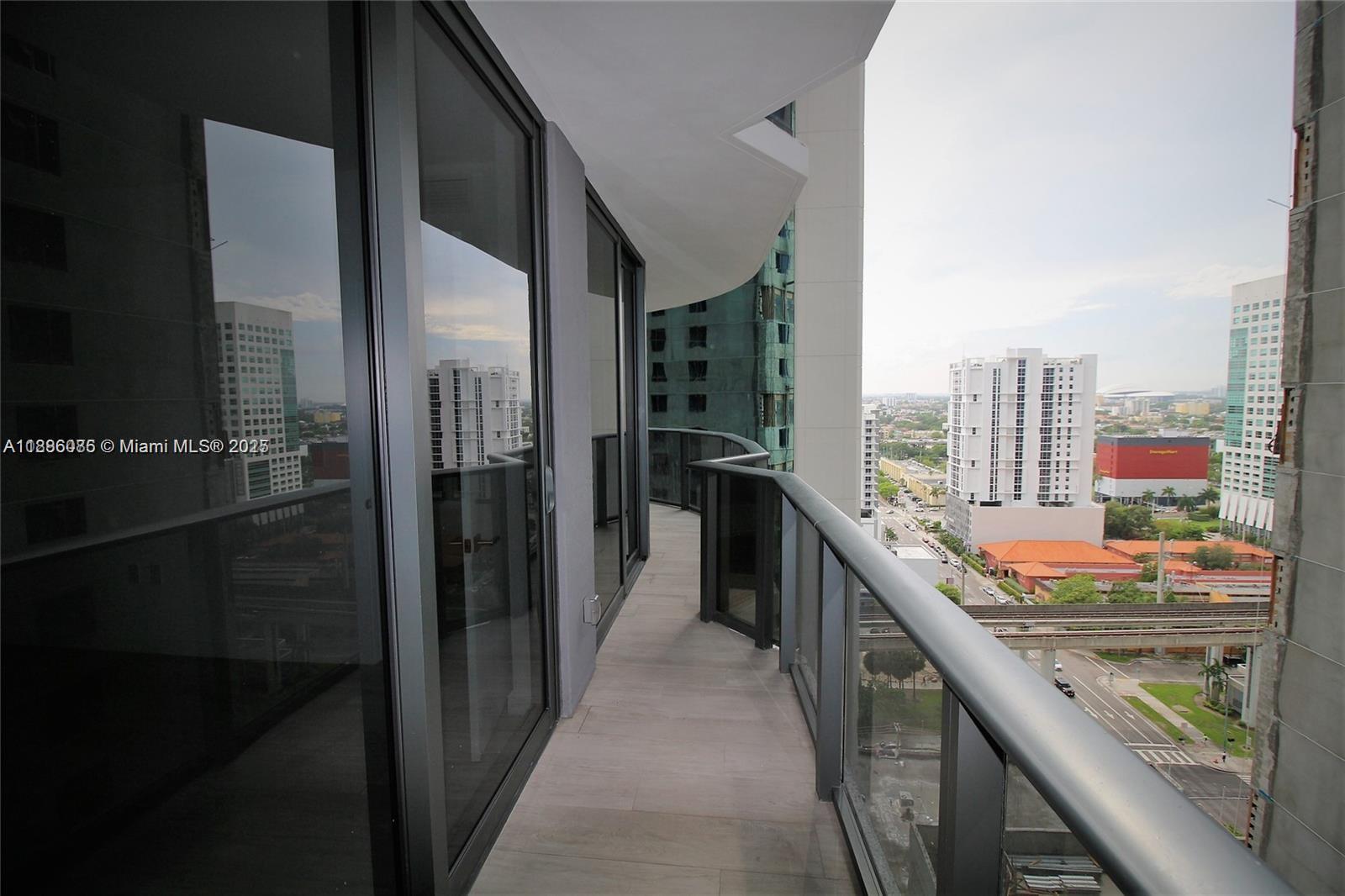 image Brickell Heights12